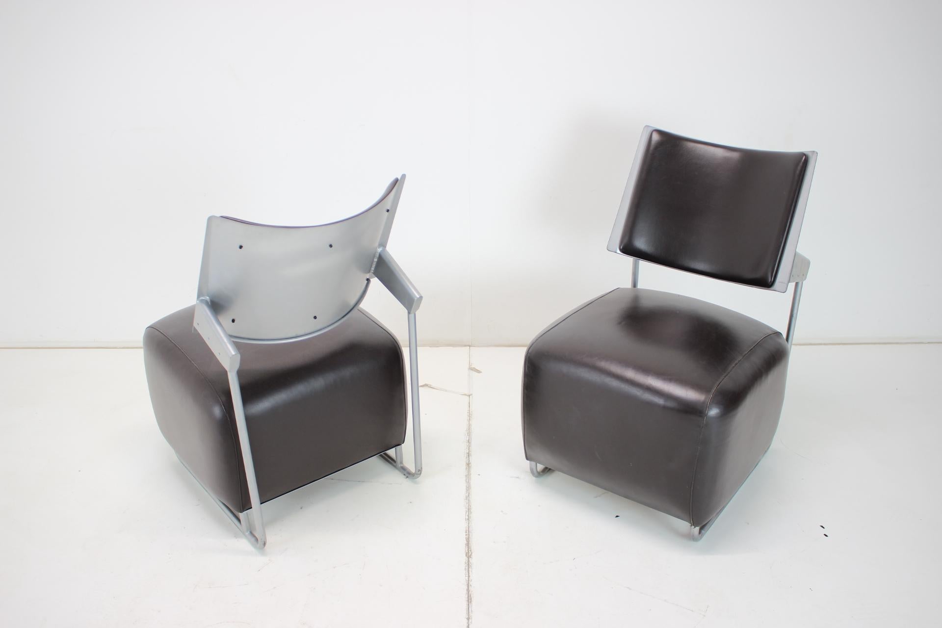 Late 20th Century Leather Armchairs 