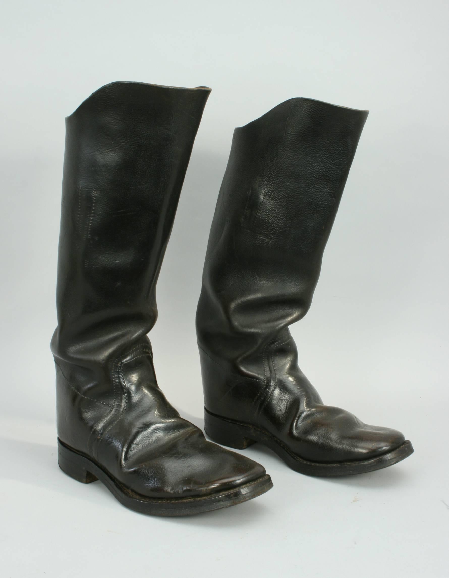 artillery boots