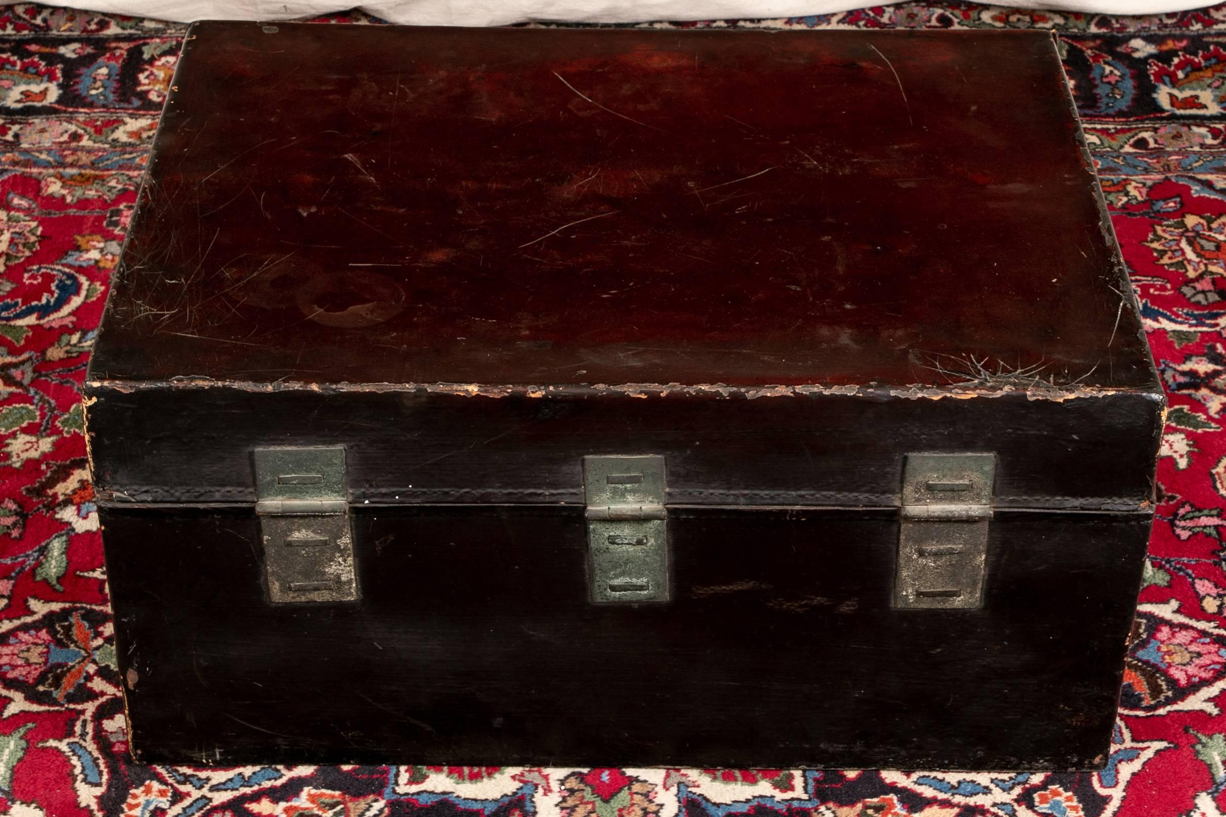 Antique Chinese Double-Lock Pig Skin Trunk as Coffee Table In Good Condition In Bridgeport, CT
