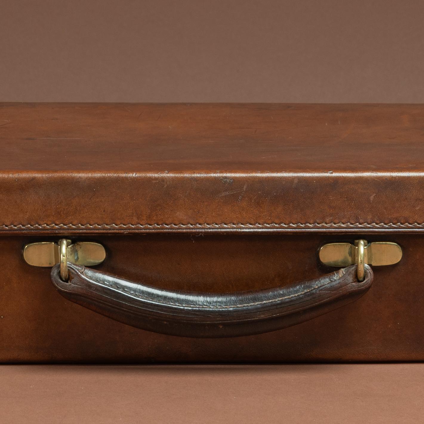 Custodia in pelle, CIRCA 1925 in vendita 4
