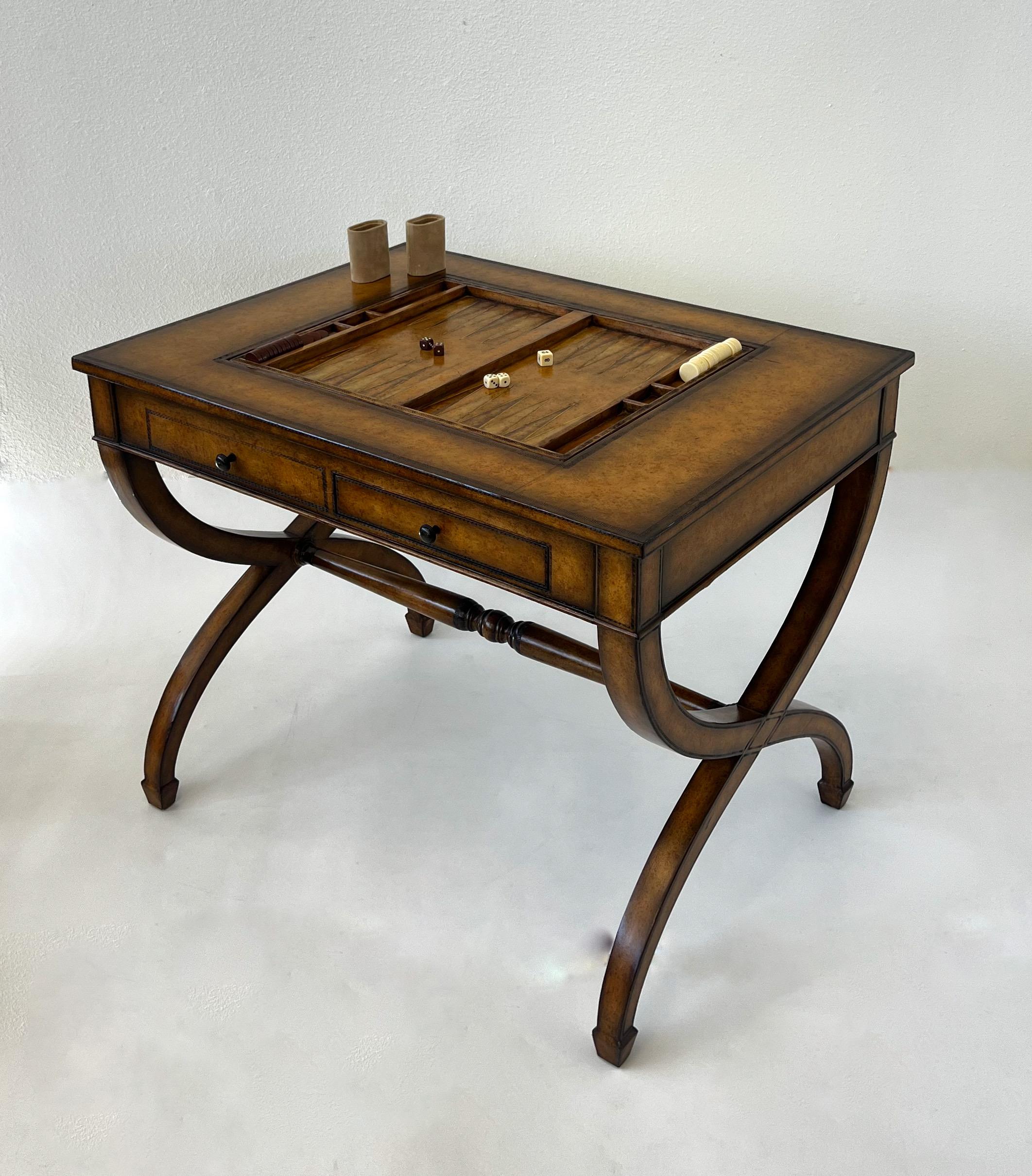 Fatto a mano Tavolo da gioco Backgammon in pelle di Collection'S in vendita