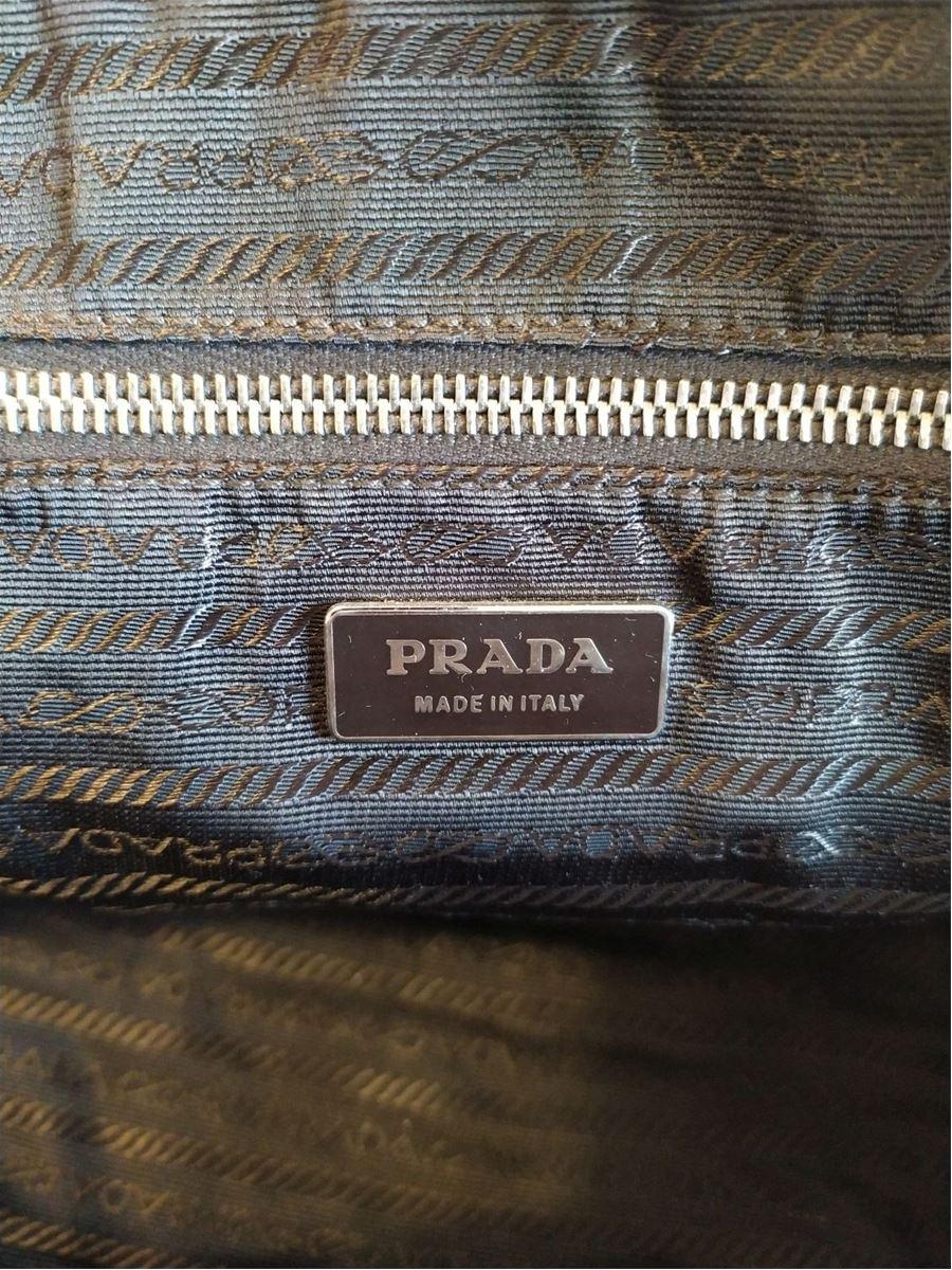 Women's Prada Leather bag size Unique For Sale