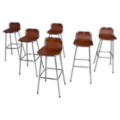 Taburetes de bar de cuero para la estación de esquí Les Arcs, Francia, seleccionados por Charlotte Perriand