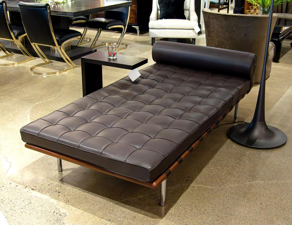 Leather Barcelona Daybed by Ludwig Mies Van der Rohe Knoll Studio 10
