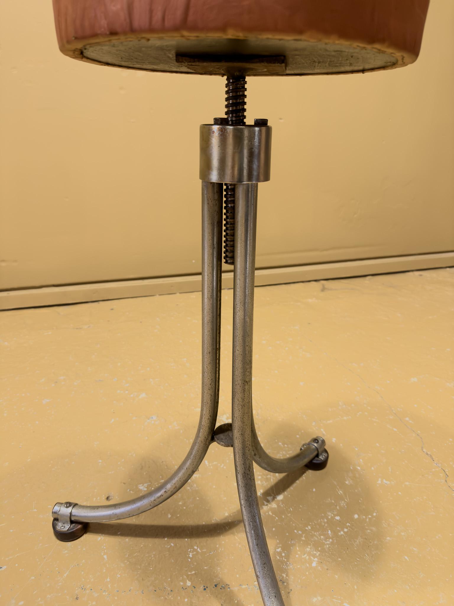 Mid-Century moderno Sgabello in pelle in vendita
