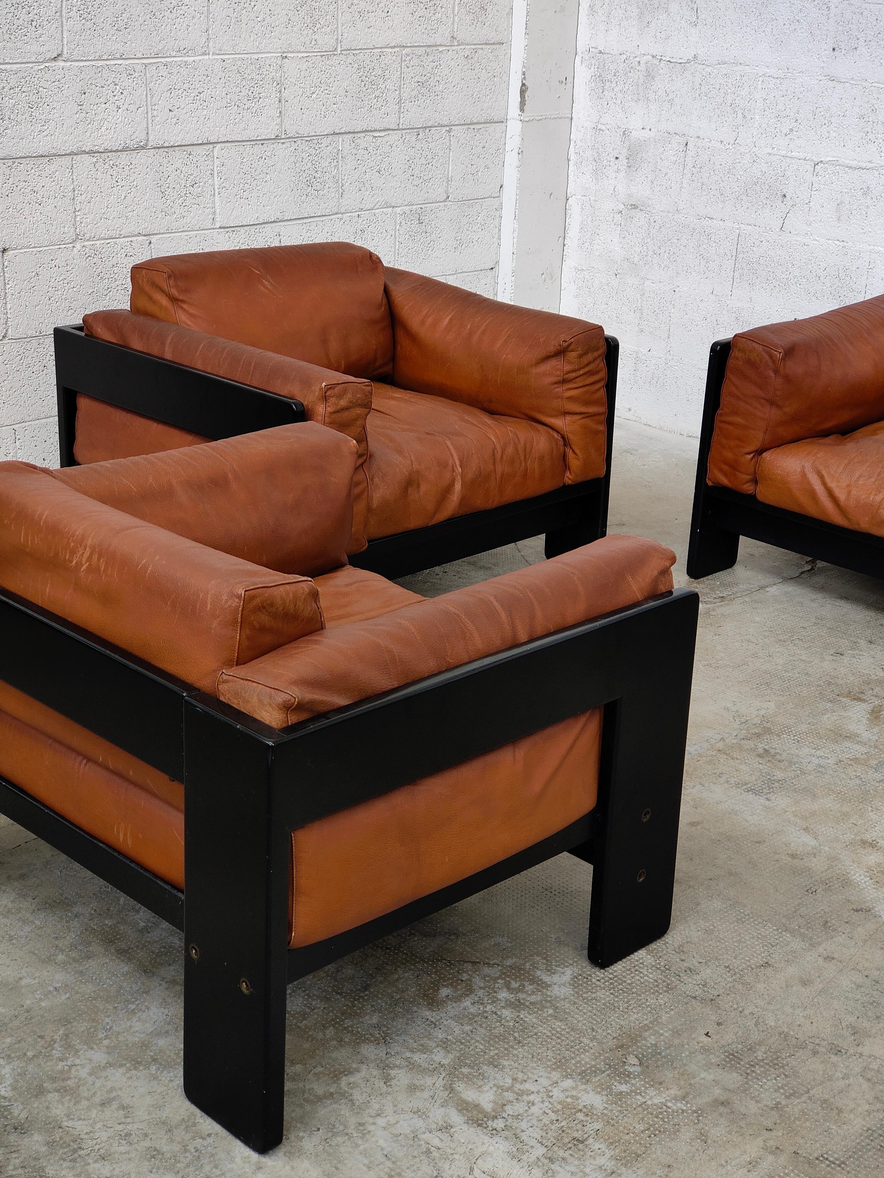 Leather Bastiano Sofa and Armchairs by Afra & Tobia Scarpa for Gavina 60s For Sale 2