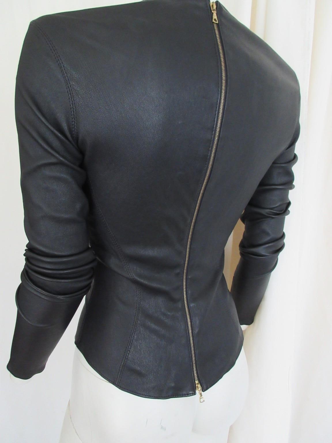 Leather Black Embroided Top  Stretch Small 6 In New Condition For Sale In Amsterdam, NL