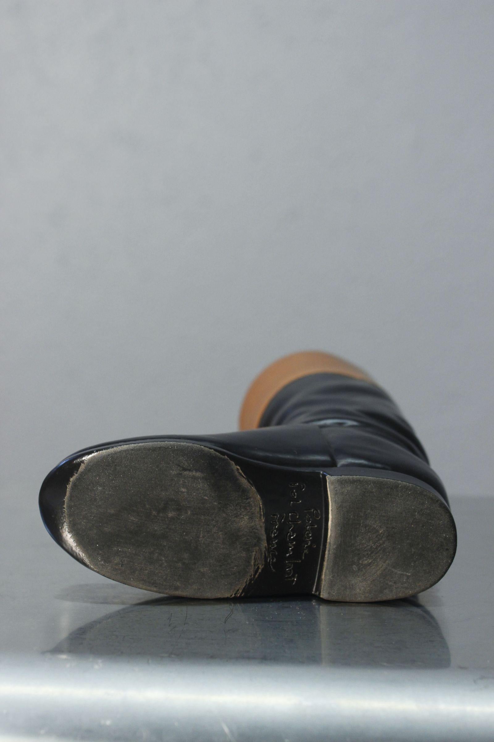 Jarrón de cerámica con forma de bota de cuero de Poterie Pol Chambost París Francia años 50 en venta 1