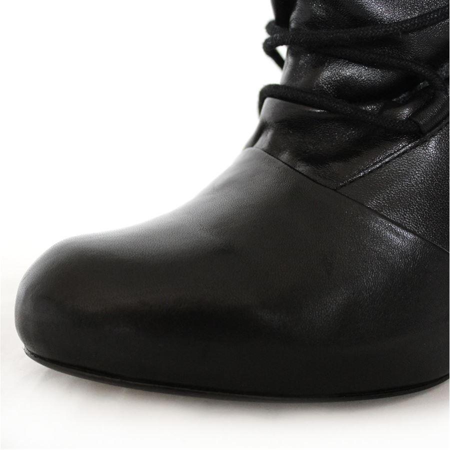 Black Giorgio Armani Leather boots size 39 For Sale
