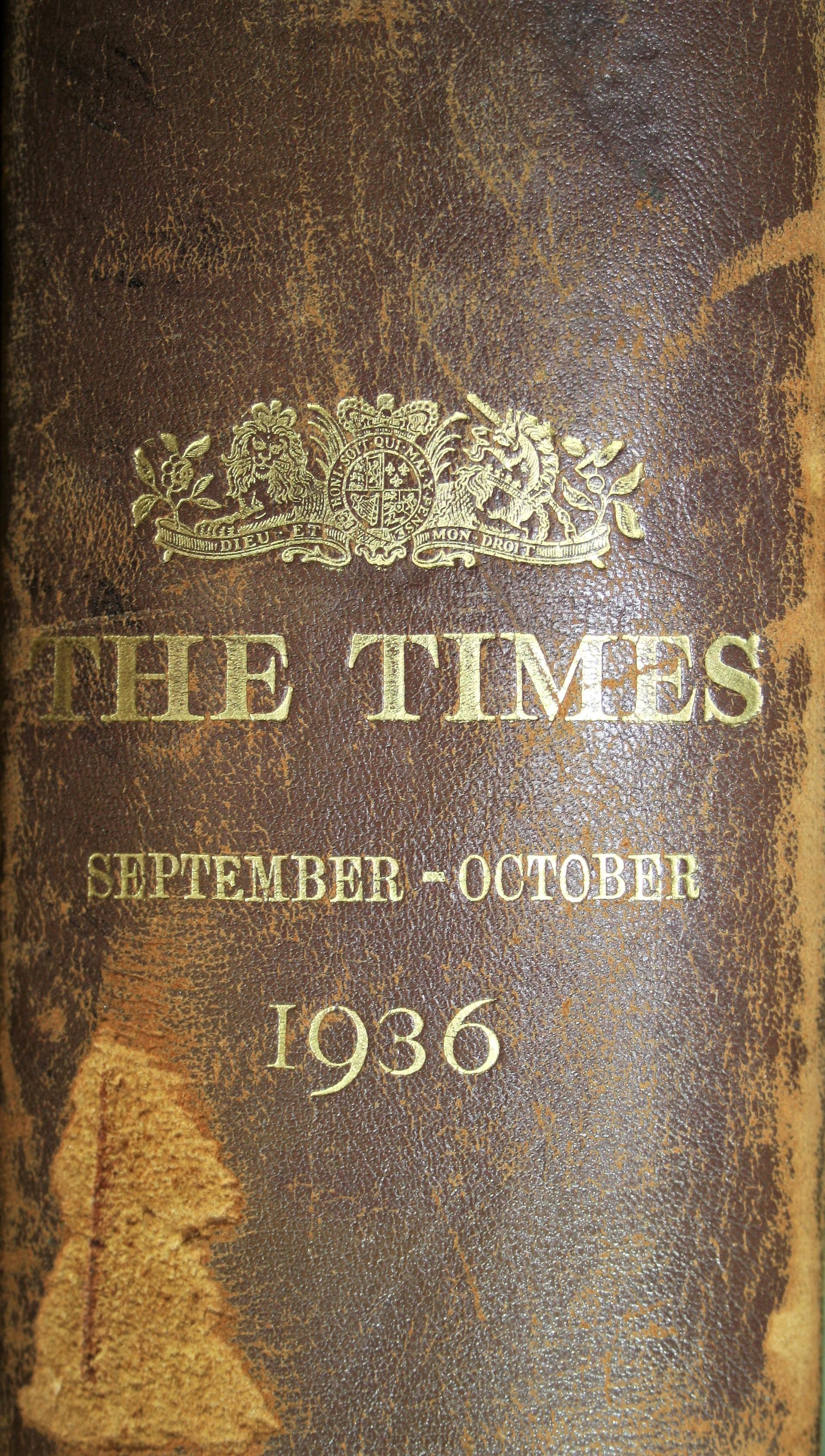 Édition royale en cuir reliée du journal The Times de 1936 dans un superbe état en vente 6