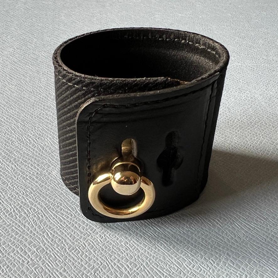 Leather Bracelet Collier de Chien Wool Black Calfskin Gold Plated Brass For Sale 5