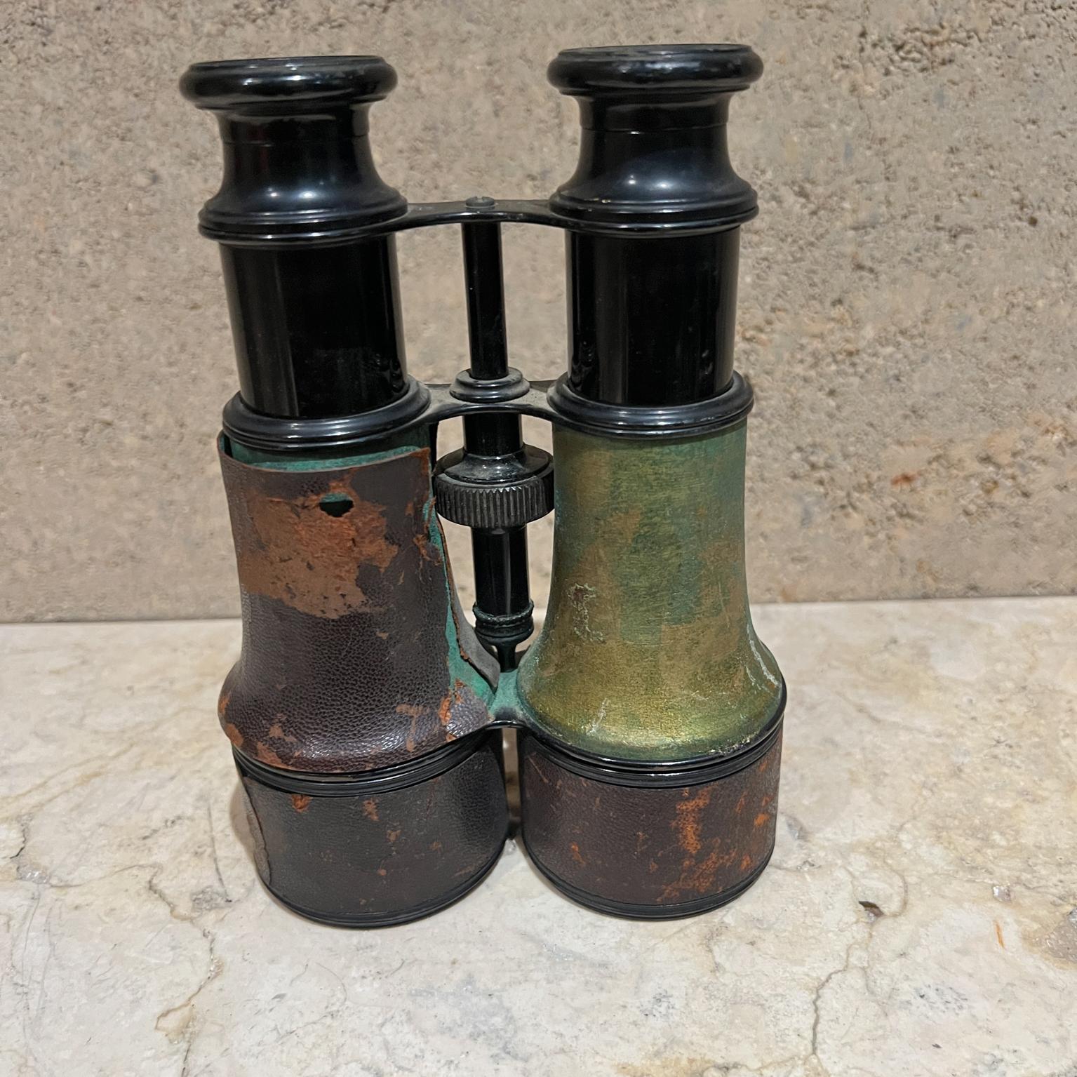 Leather & Brass French Opera Binoculars Lemaire Fabt Paris
5 w x 2.5 D x 5.88 H
Leather Metal
Original unrestored vintage used condition
Refer to all images listed