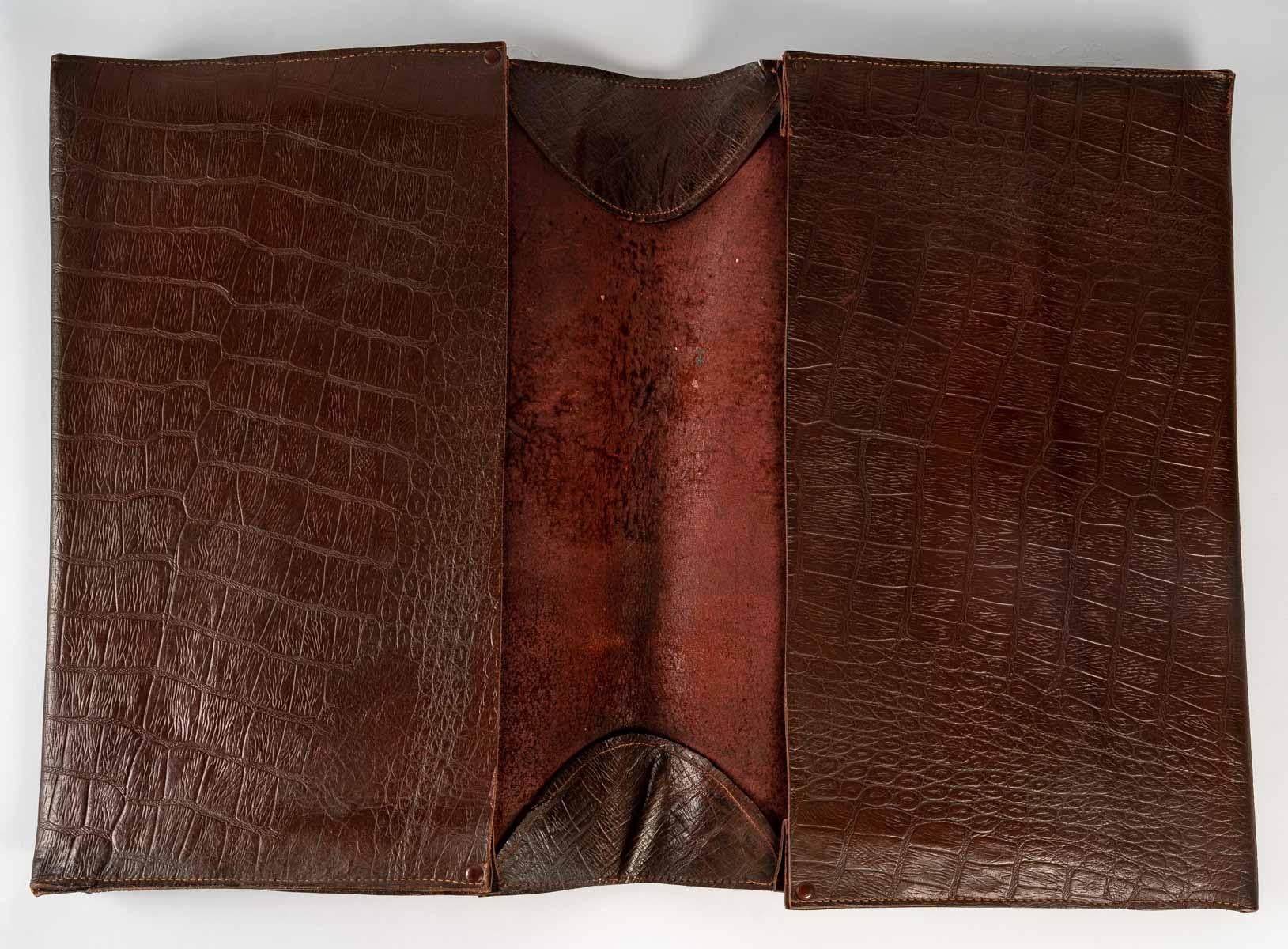 20ième siècle Porte-documents en cuir, XXe siècle en vente