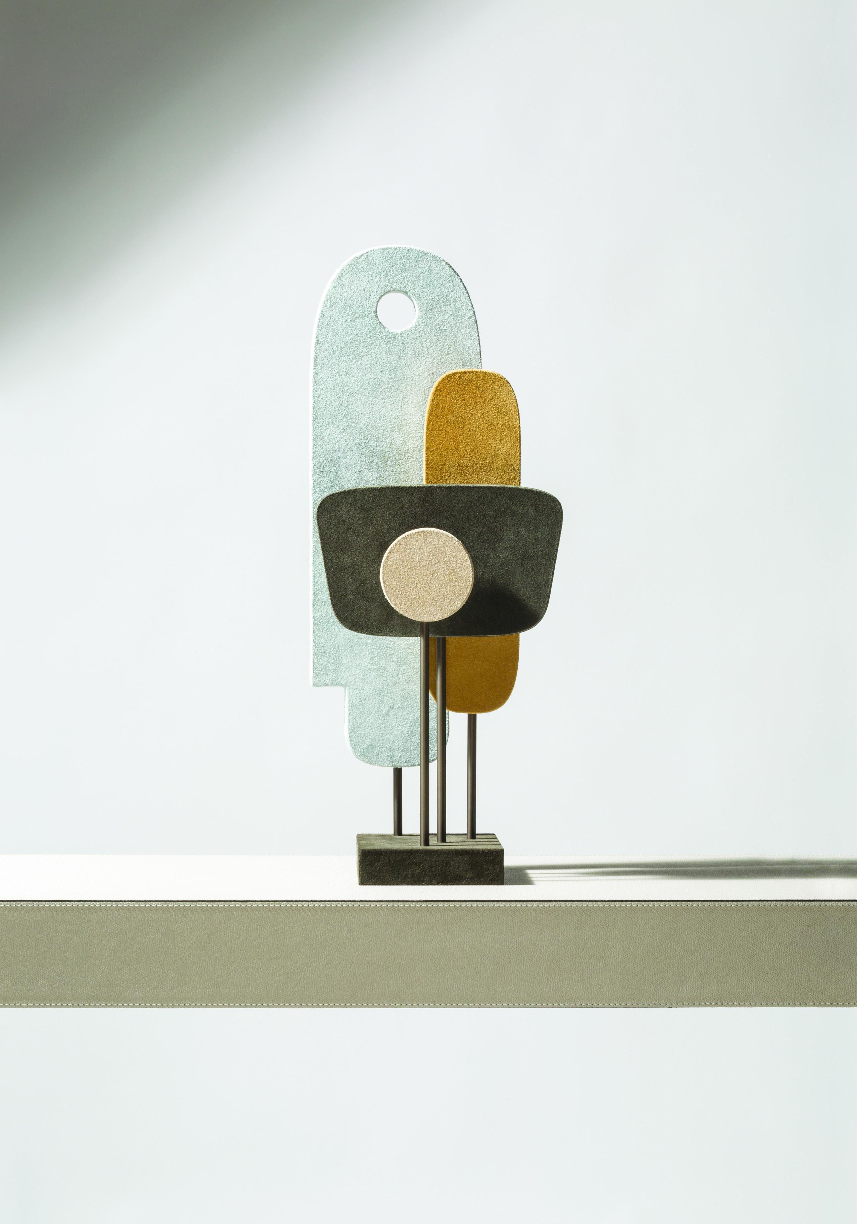 Tabou-Skulptur 1 -- Stéphane Parmentier x Giobagnara

Nur in Veloursleder und Bronze erhältlich.

Die Collection'S von Stephane Parmentier für Giobagnara verkörpert mit ihrem eleganten Design und den schönen MATERIALEN ein Bekenntnis zur luxuriösen