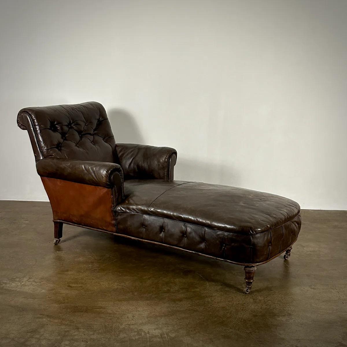 Leather Buttoned Daybed For Sale 4