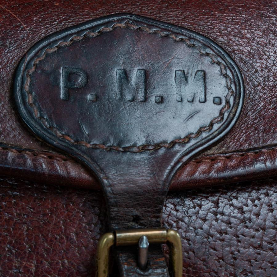 Leather Cartridge Bag, circa 1920 In Good Condition In London, GB