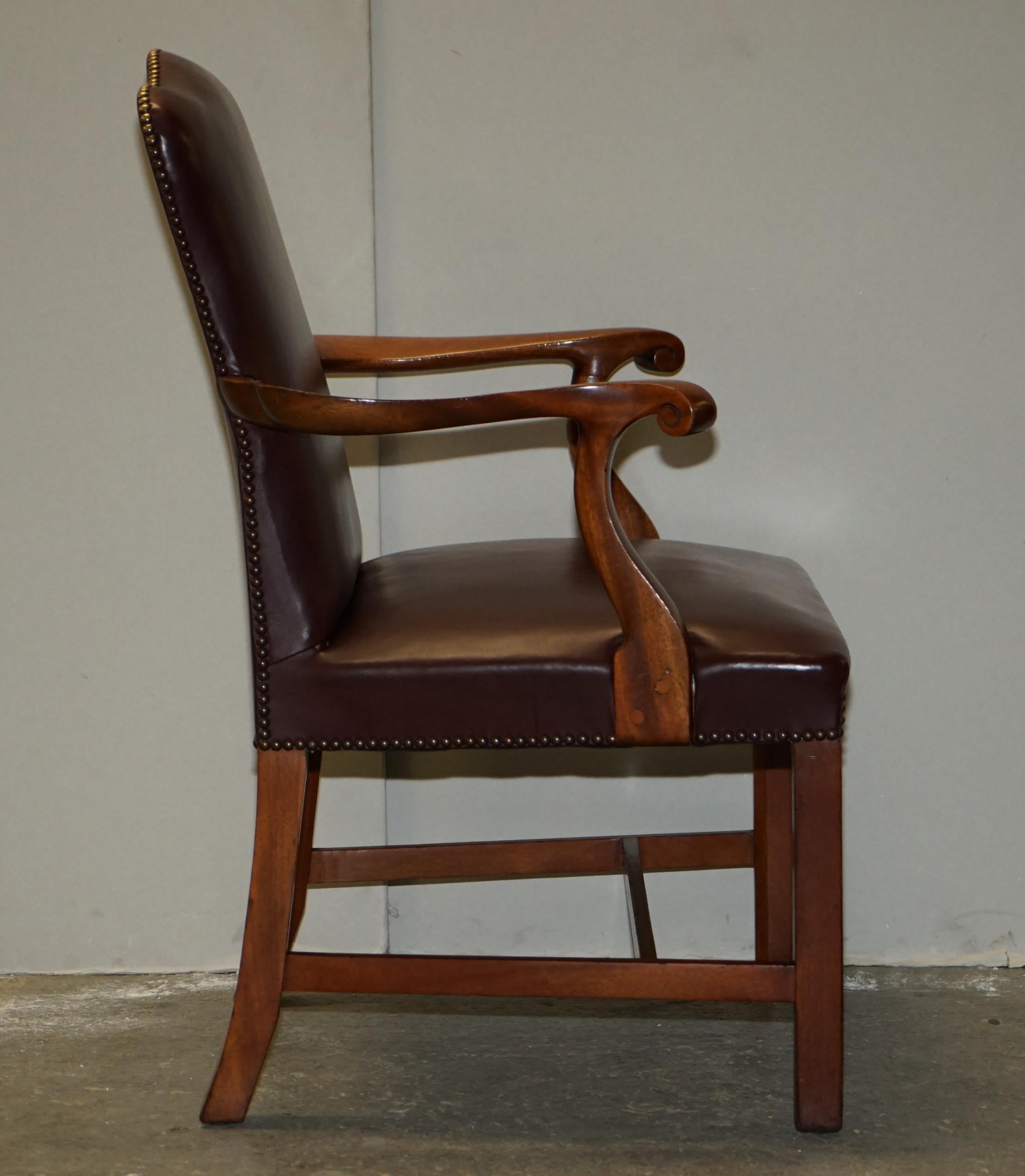 LEATHER CARVER OFFICE CHAIR FROM PRINCESS DIANA'S FAMILY ESTATE SPENCER HOUSE im Angebot 9