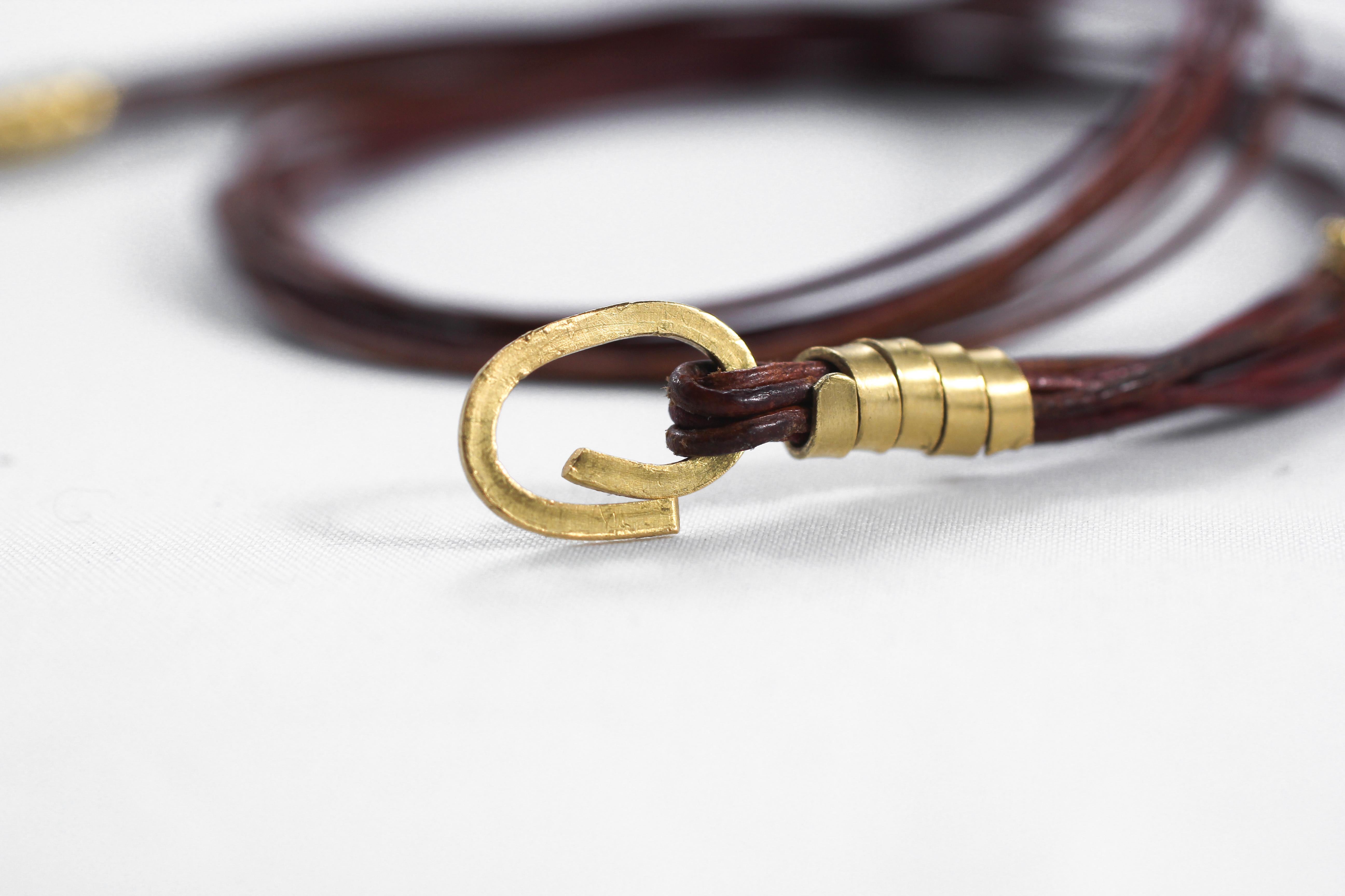 Lederkette mit 18 Karat Gold Toggle Multi-Strands Minimalistische Seil-Halskette (Zeitgenössisch)