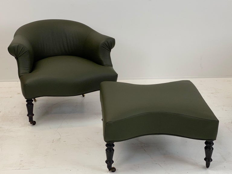 Old chair and pouf with new green Leather upholstery
Napoleon III style, French,
warm shine of the Leather,
Measures: Pouf 70 cm x 70 cm x 39 cm high.