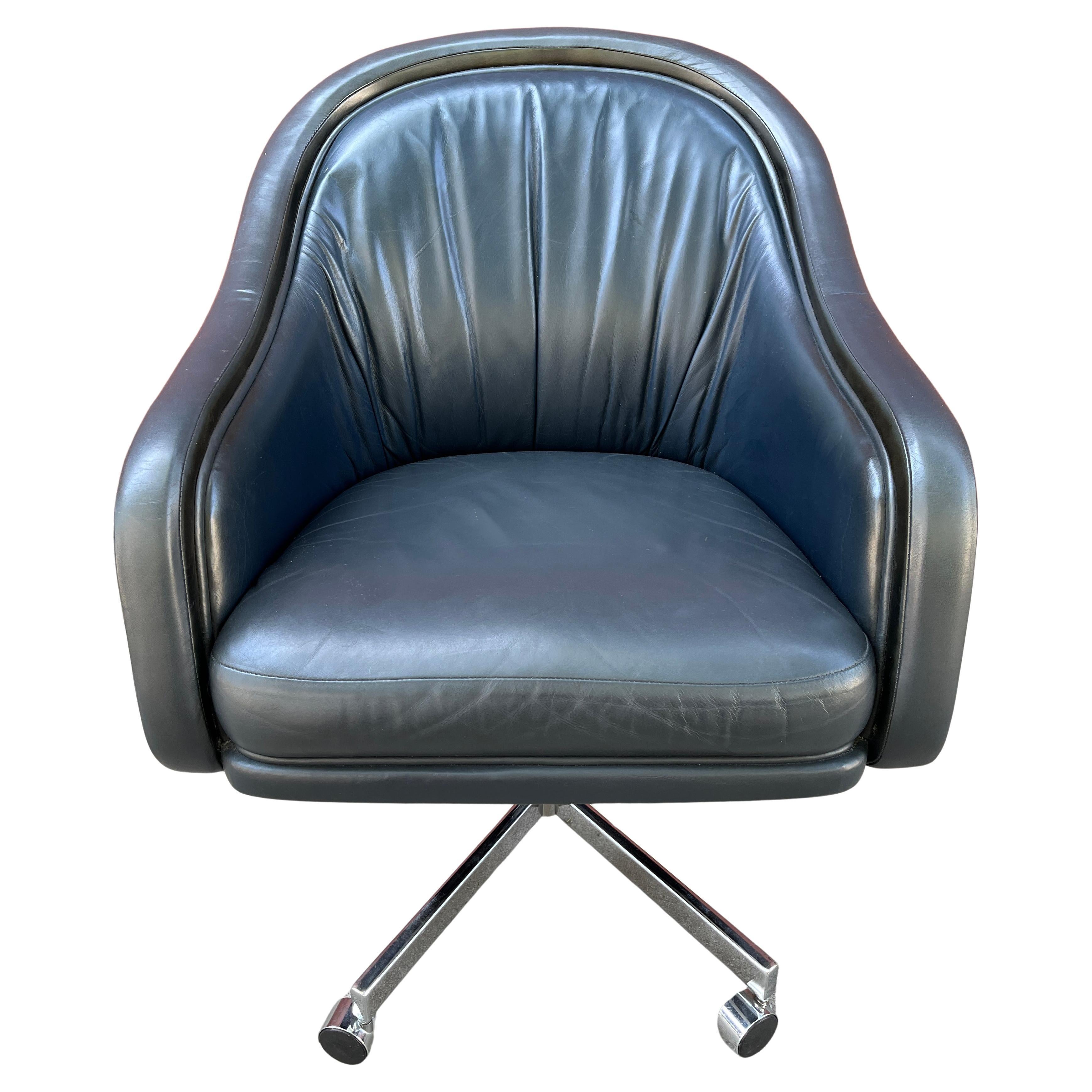 Sillas de cuero de Ward Bennett para Bricket Associates (Varias disponibles) Cuero en venta