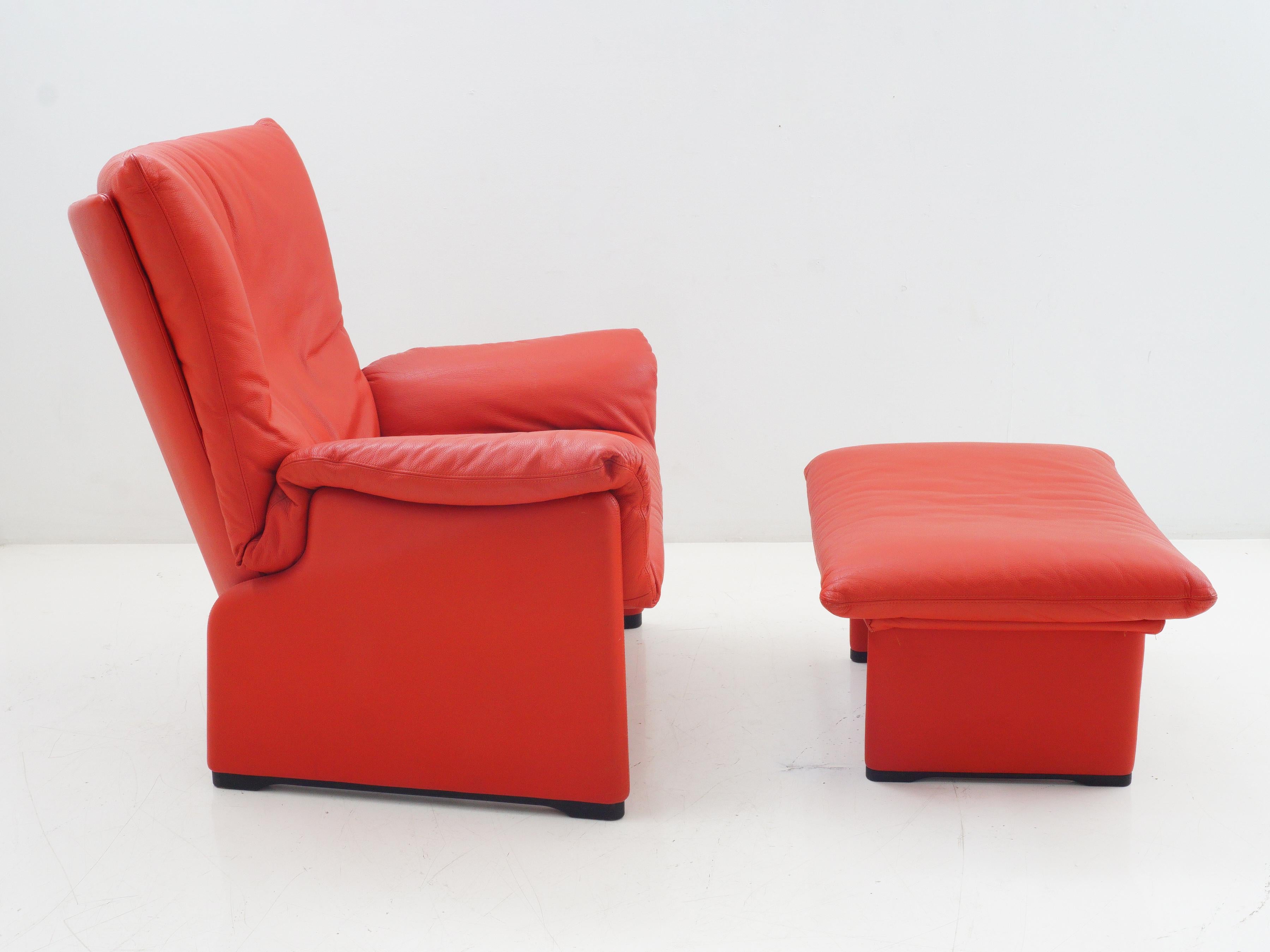 Italian Leather Chair & Ottoman by Vico Magistretti, 1980s