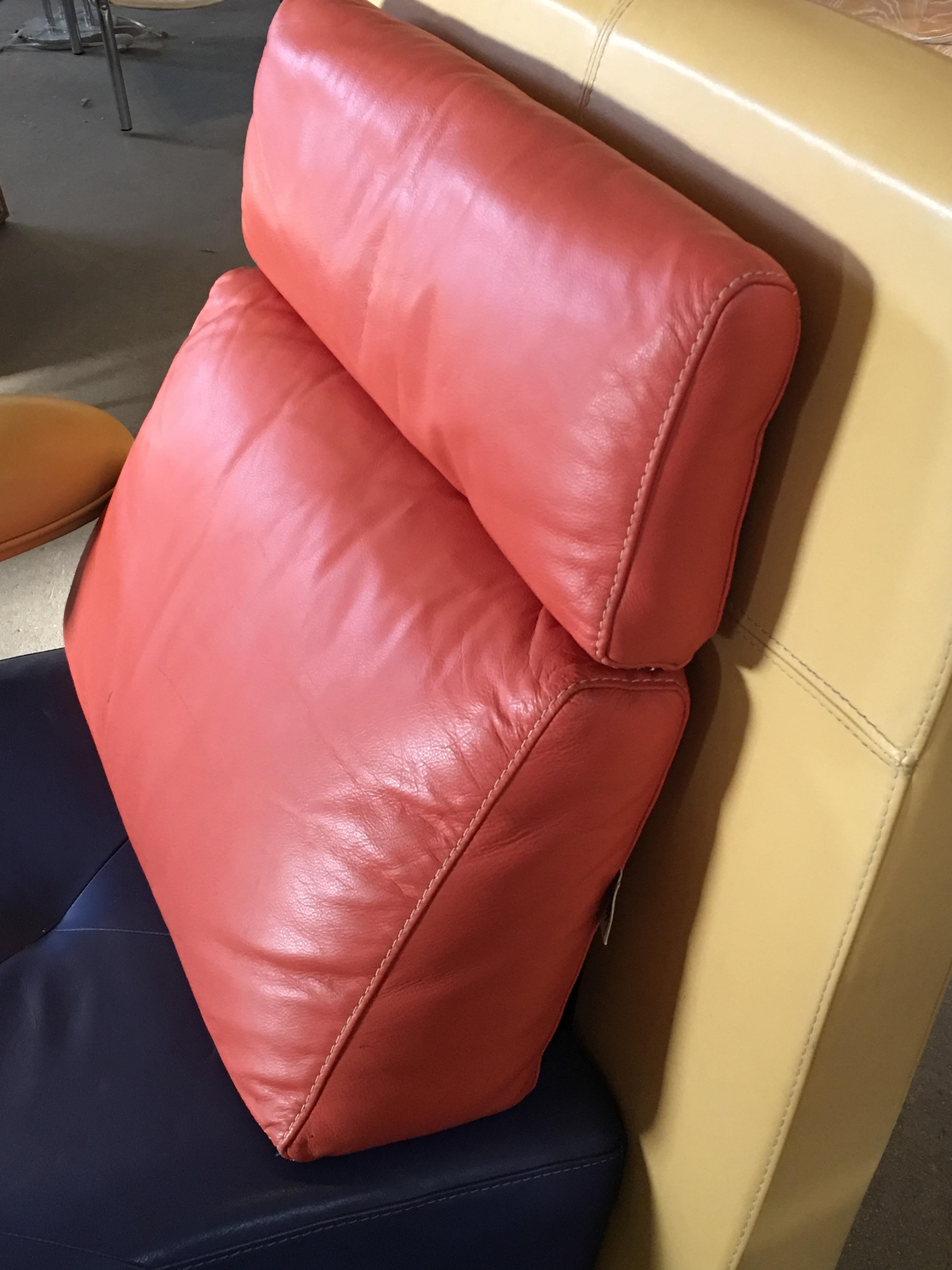 Post-Modern Leather Chaise by Gamma Arredamenti