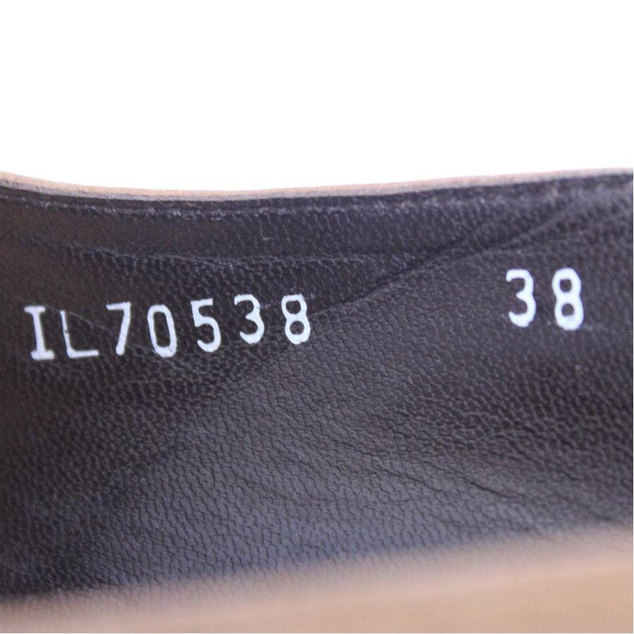 Stuart Weitzman Leather chanel size 38 In Excellent Condition For Sale In Gazzaniga (BG), IT