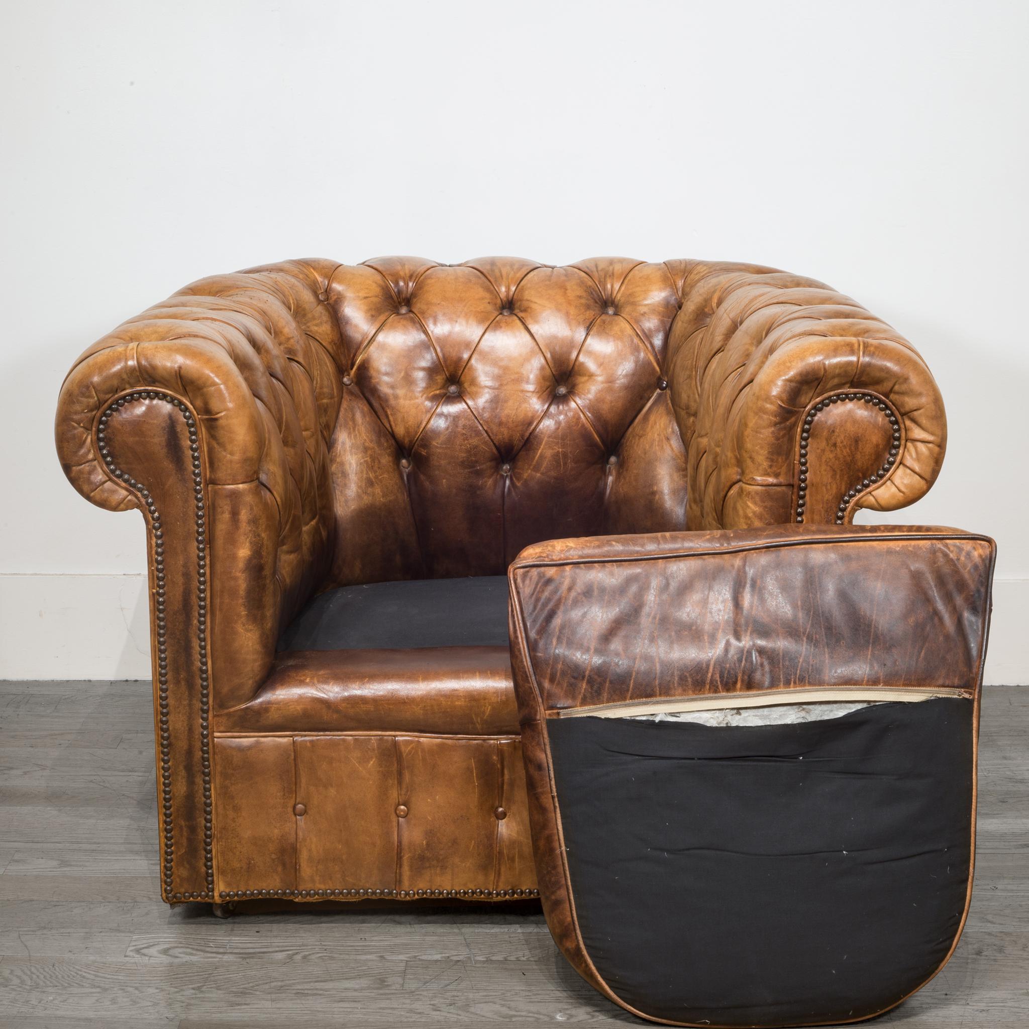 Leather Chesterfield Club Chair, circa 1950-1970 1