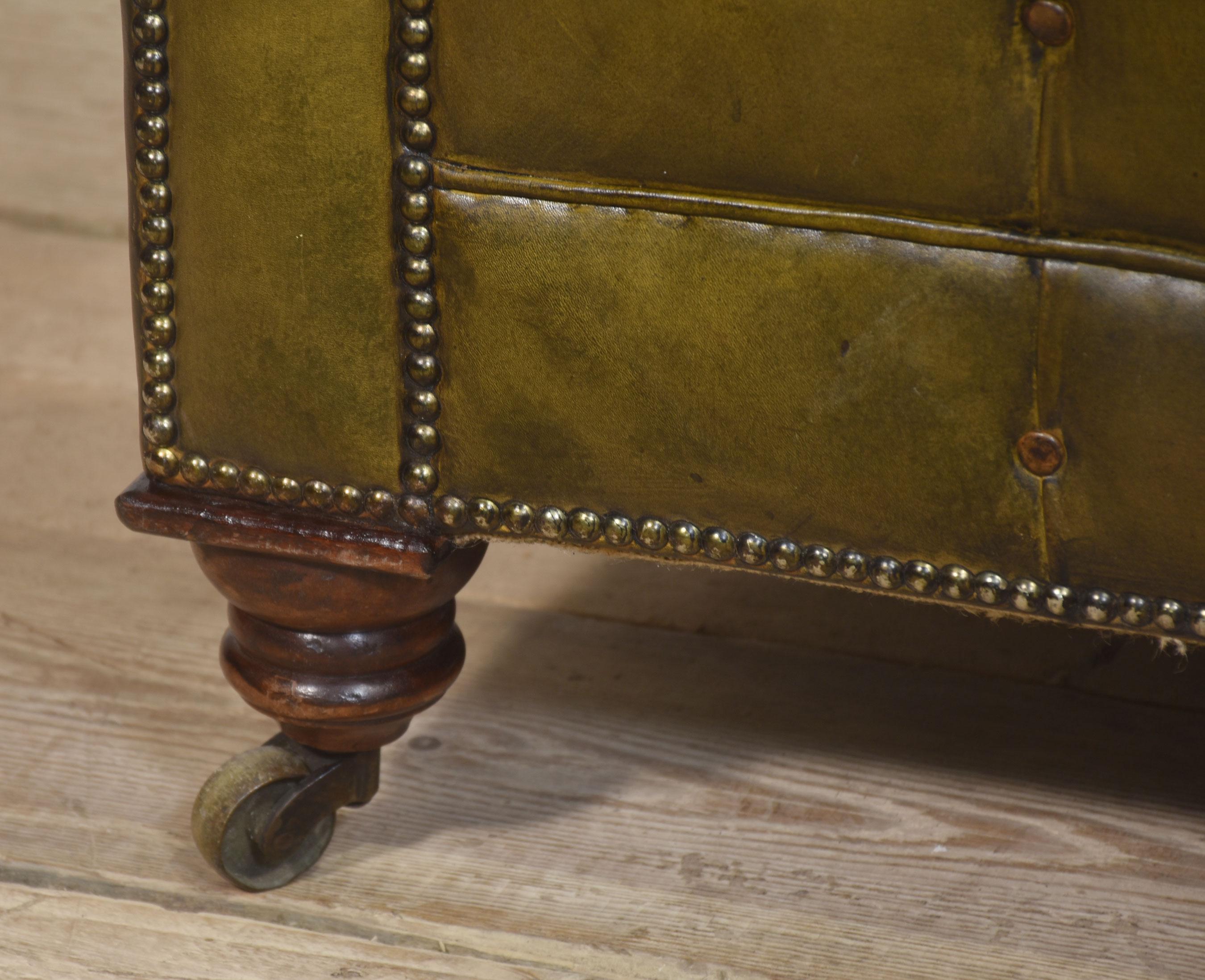 Sedia club Chesterfield in pelle in vendita 4