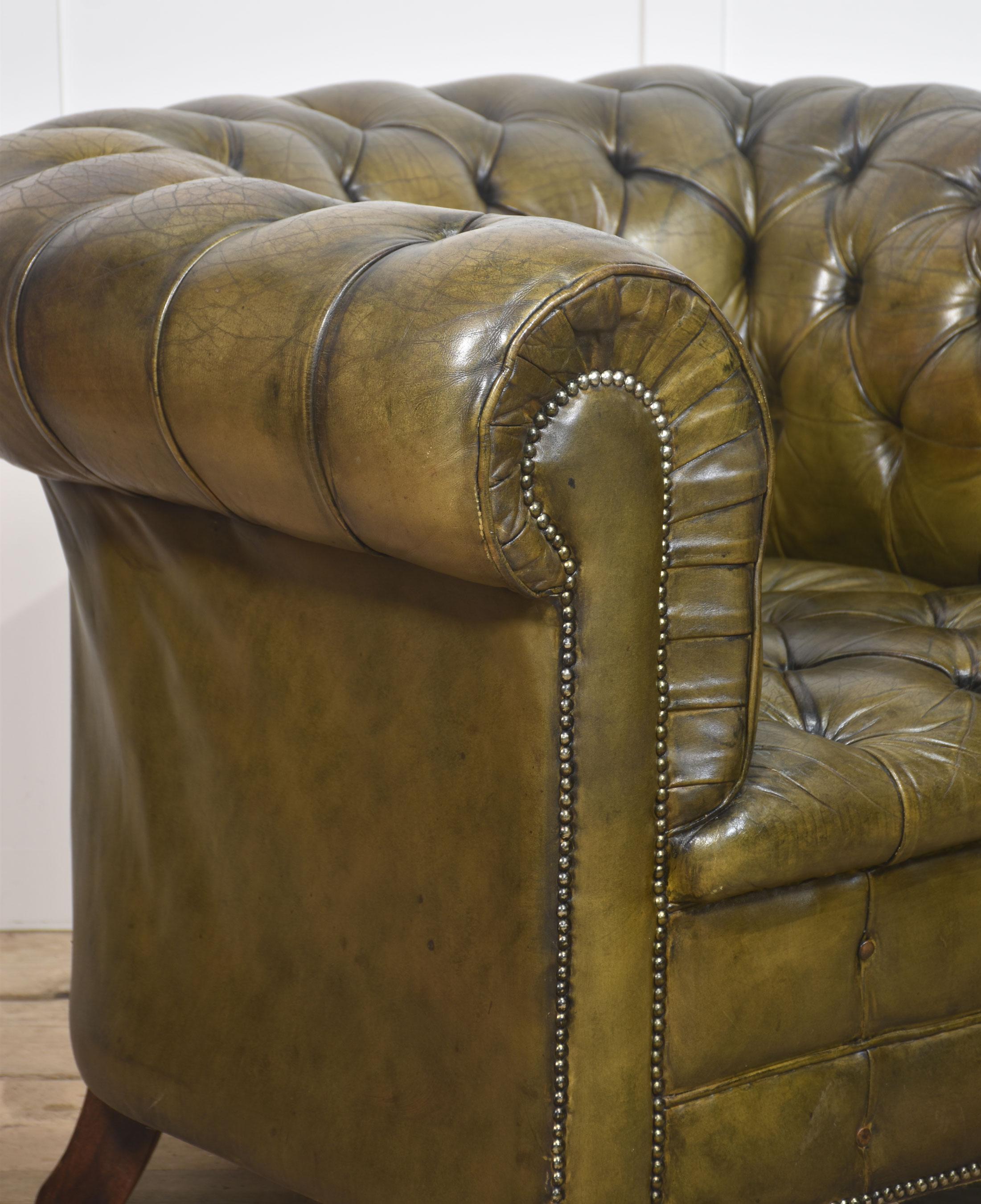 Sedia club Chesterfield in pelle in vendita 6