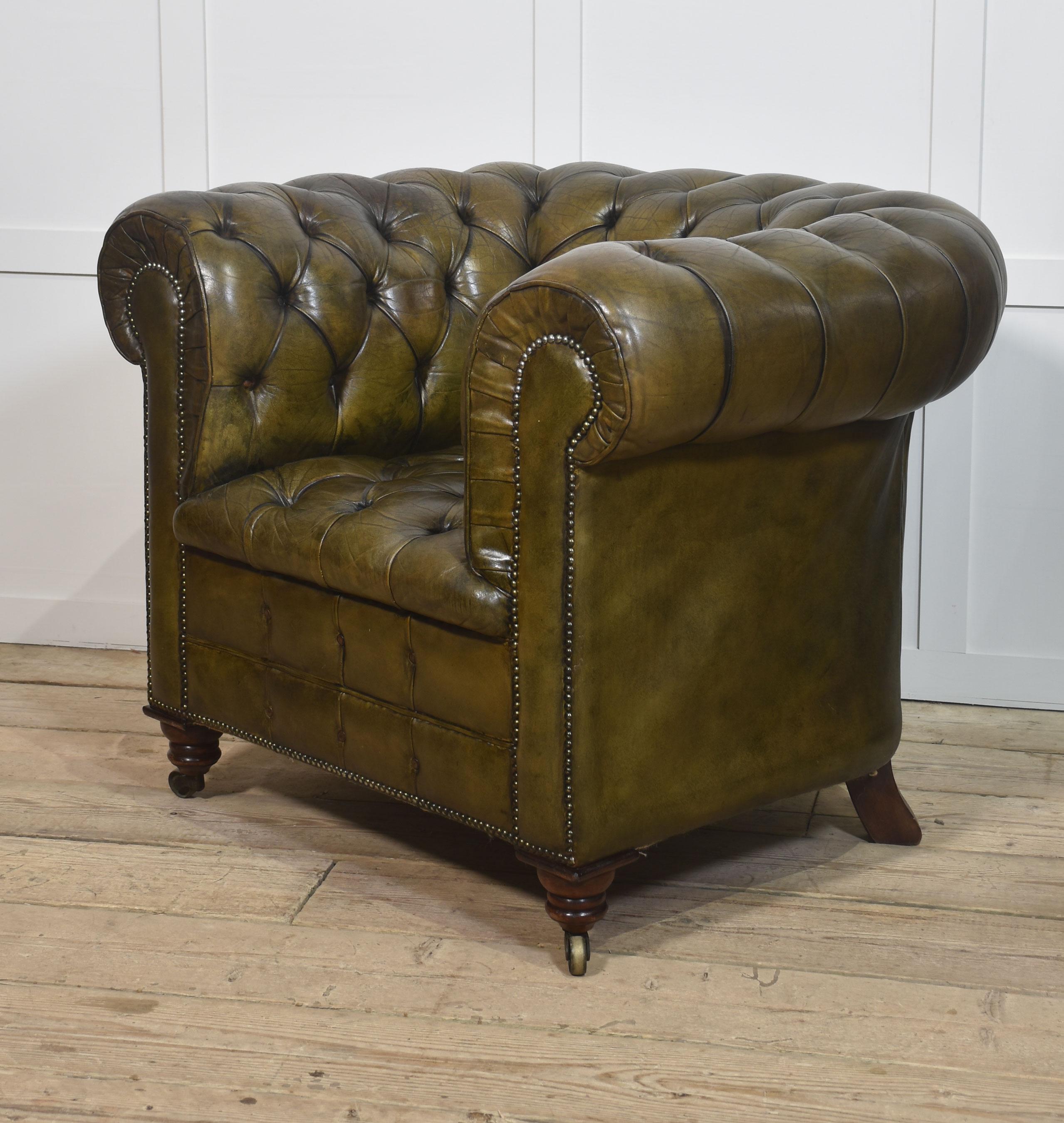 Britannico Sedia club Chesterfield in pelle in vendita