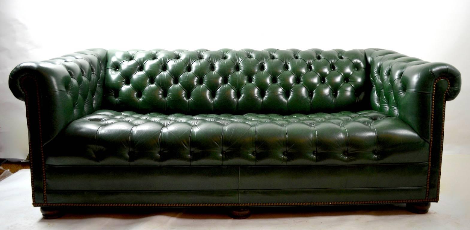 Hancock and moore chesterfield sofa deals
