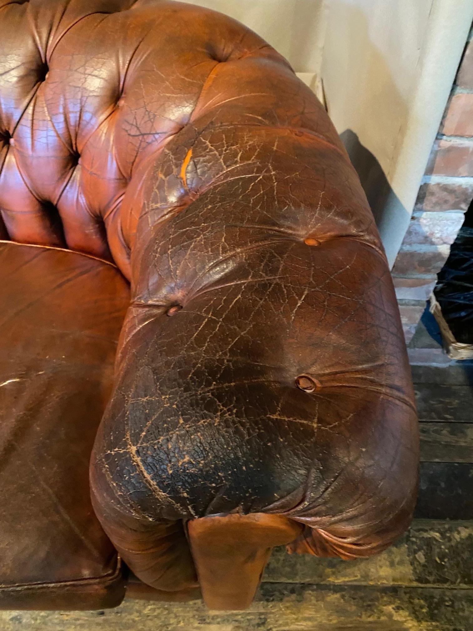 Leather Chesterfield Style Sofa In Good Condition For Sale In Montreal, QC