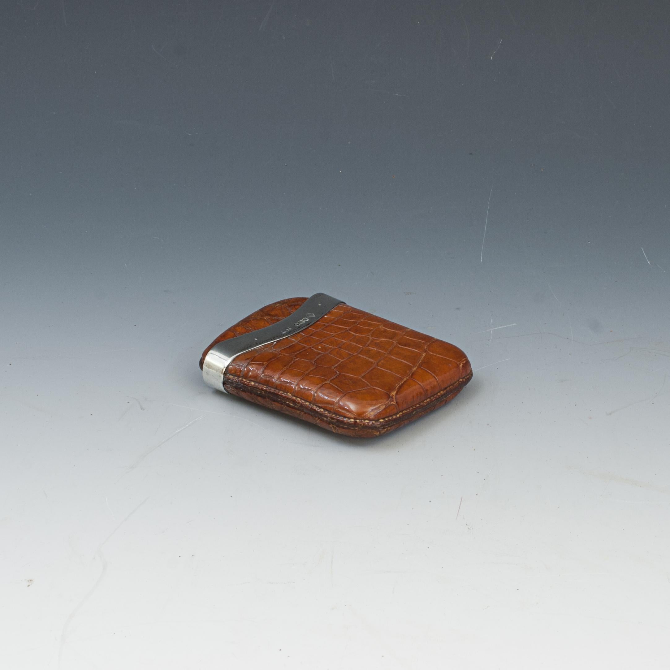 Antique Louis Blumfield Faux Crocodile Leather Cigar Case With Silver Mount.
A high-quality faux crocodile leather Victorian cigar case with silver mount. The mount with silver hallmark for London, 1901. Makers trademark, B.B.B in a diamond shape,