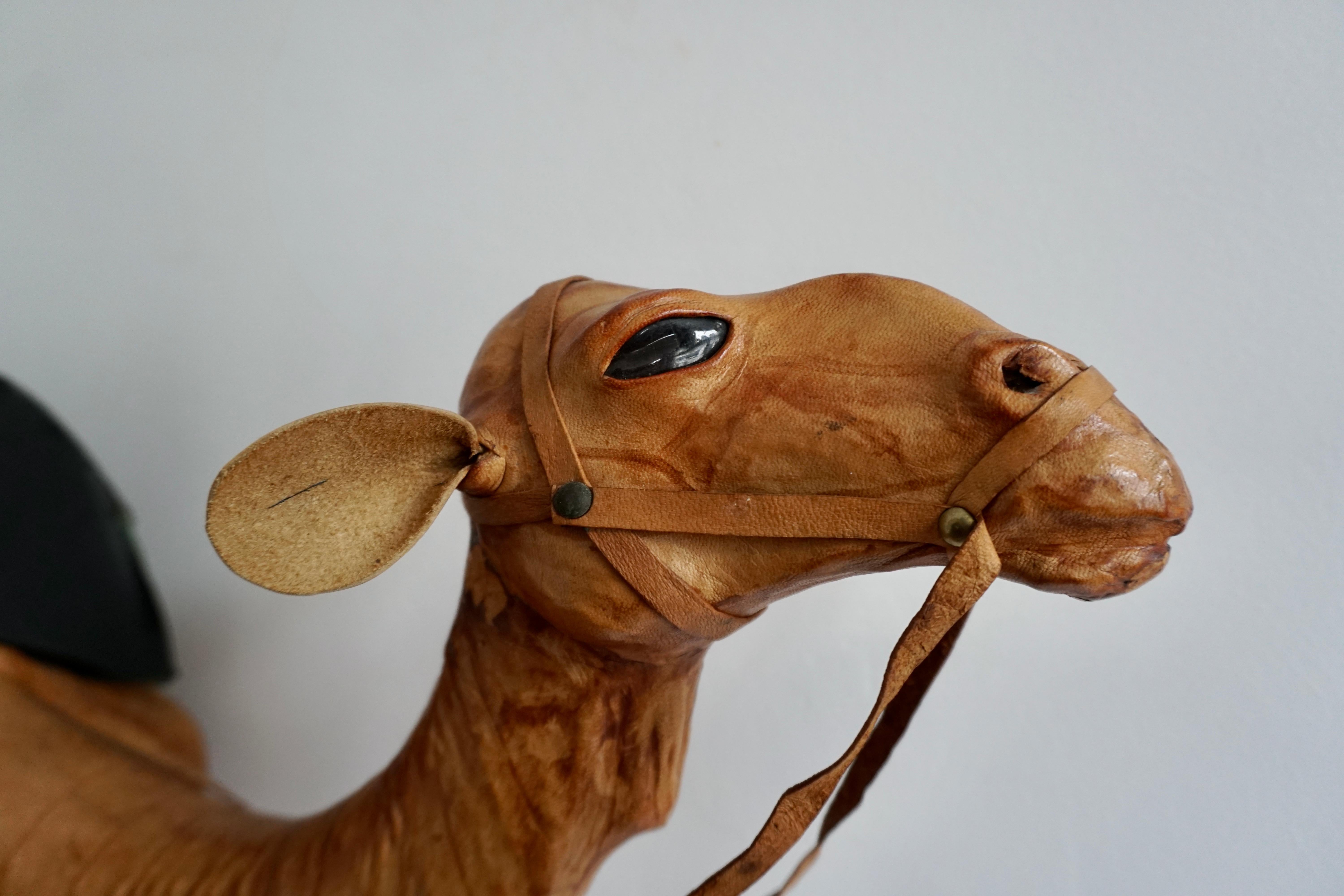 Leather Clad Dromedary In Good Condition In Antwerp, BE