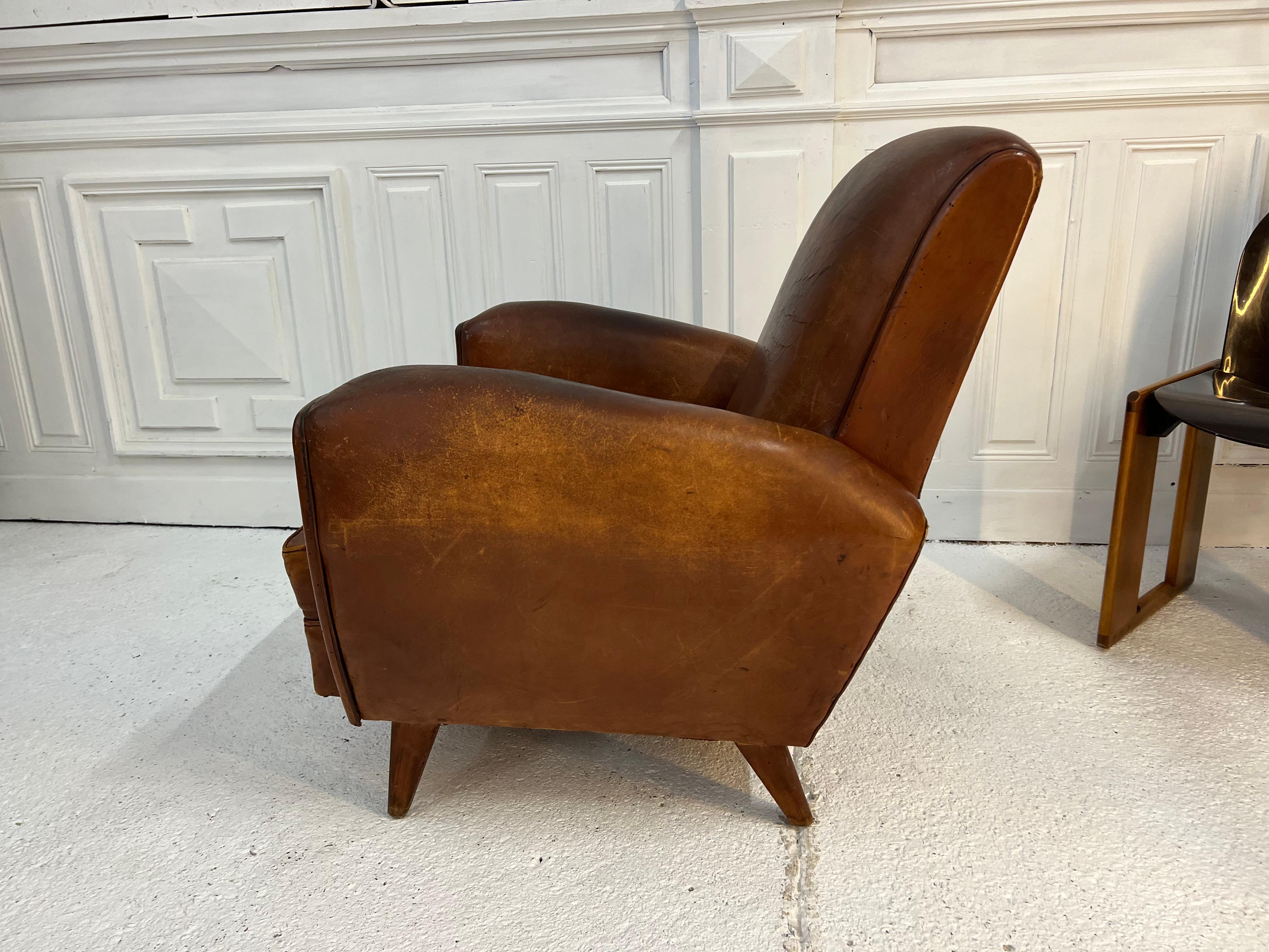 Leather Club Chair 1960s France In Good Condition In PÉZENAS, FR