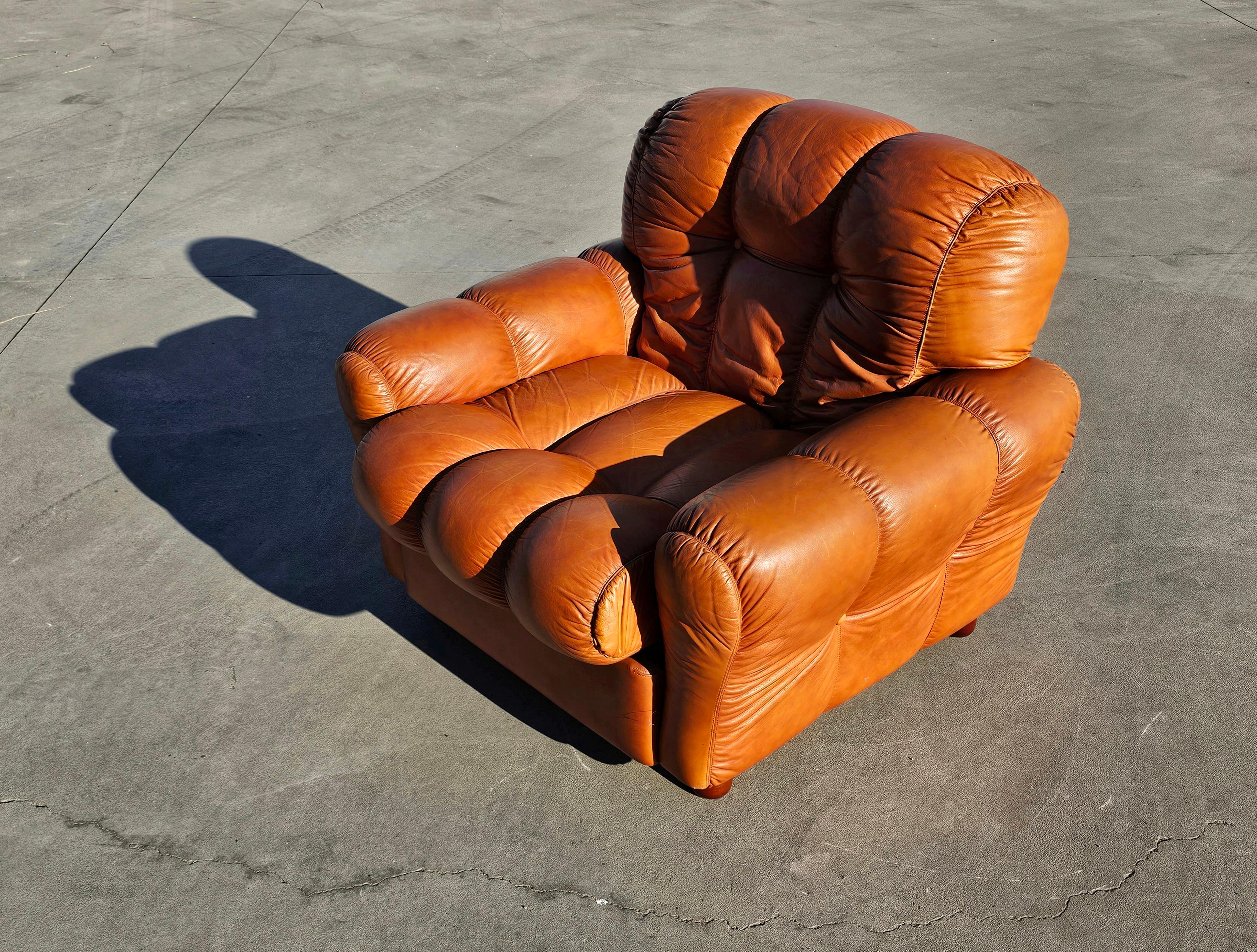 Italian 1 of 4 Leather Club Chairs done in cognac leather, Italy 1970s For Sale