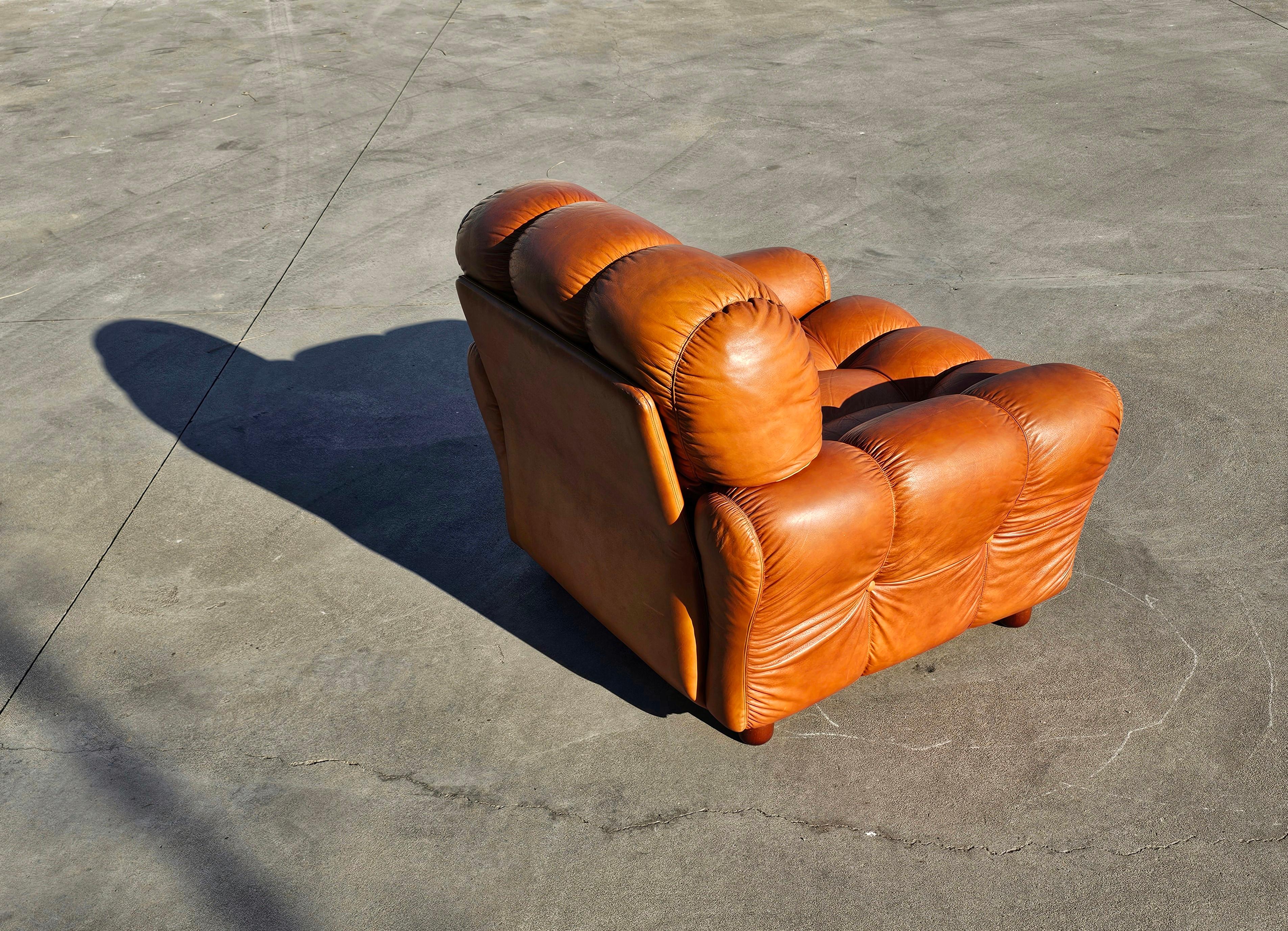 1 of 4 Leather Club Chairs done in cognac leather, Italy 1970s For Sale 1