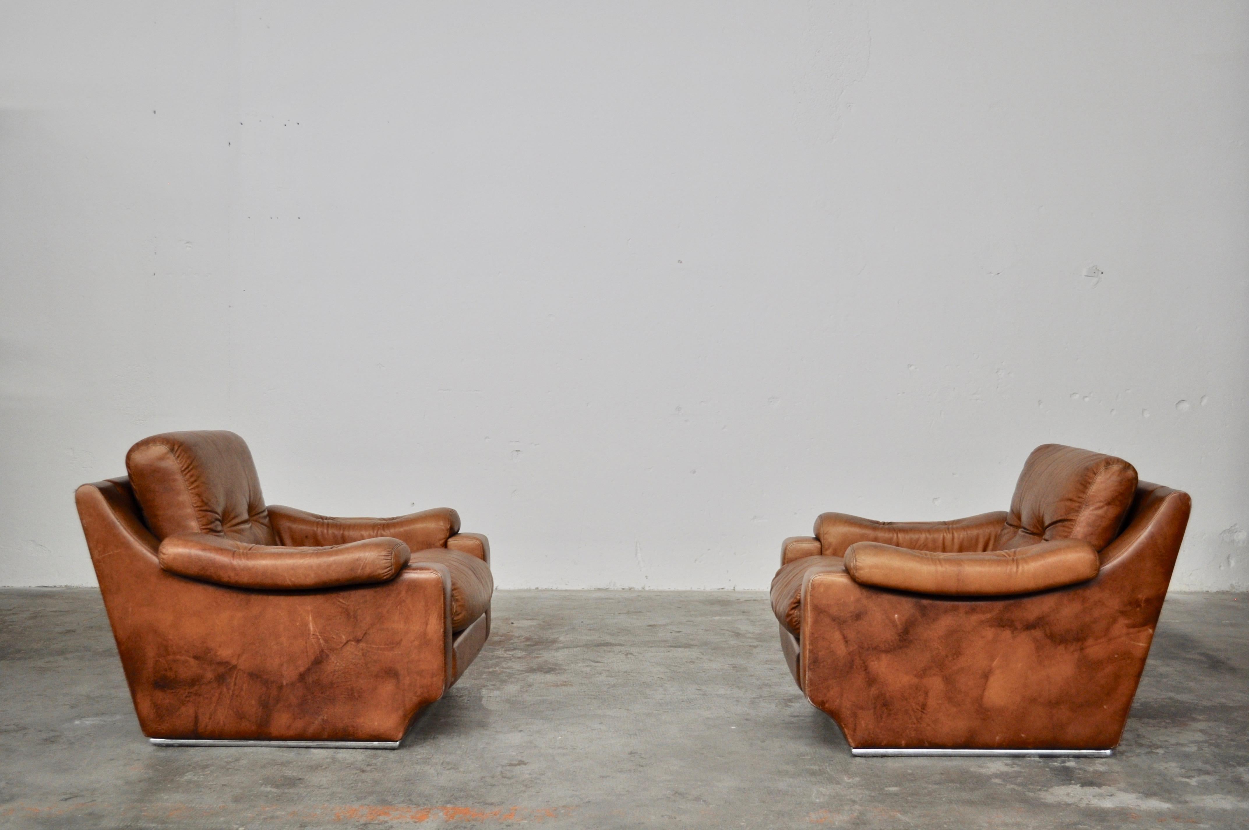 Italian Leather Club Chairs with Metal Polyshed Base Structure, Italy, 1970s For Sale