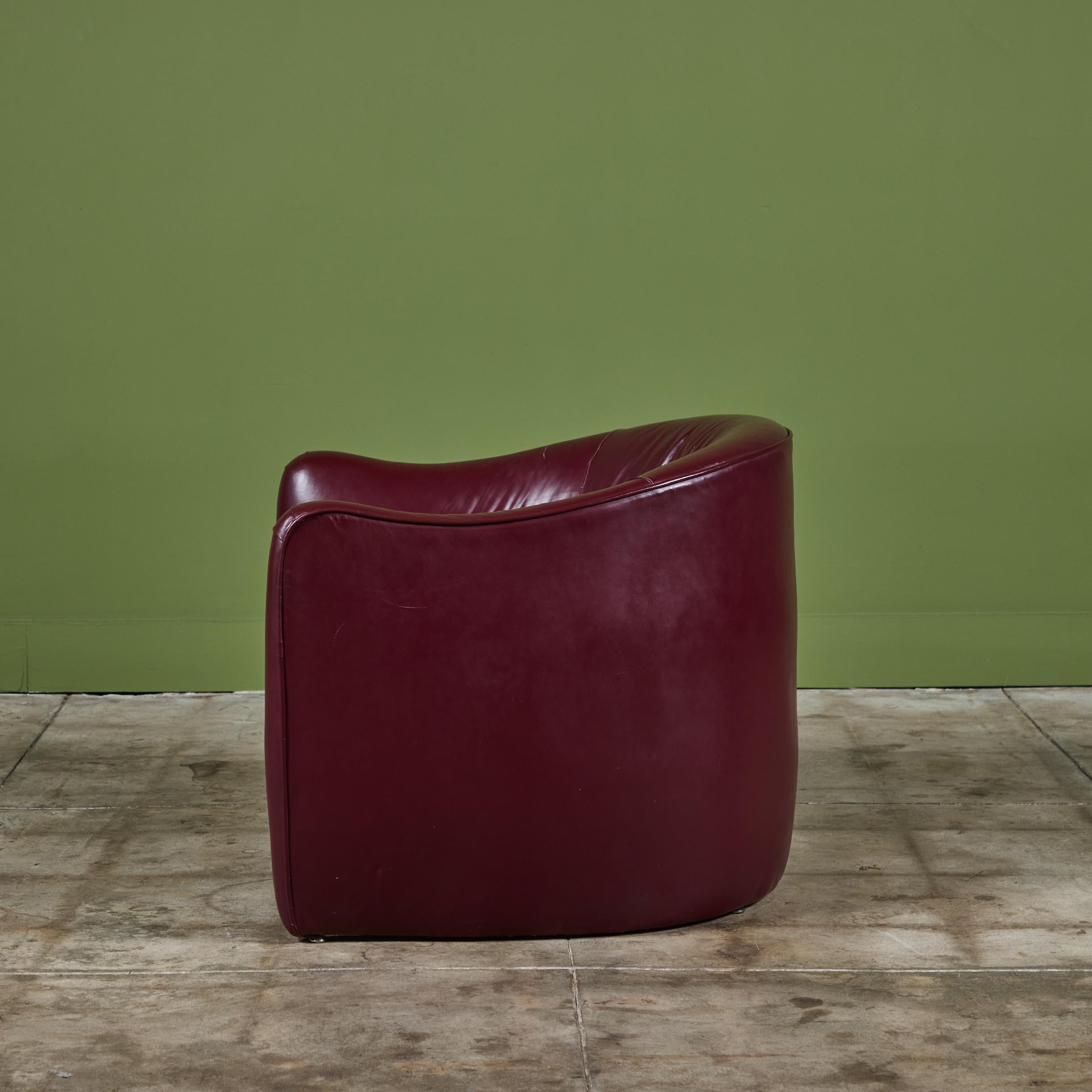 Leather Club Lounge Chair by Metropolitan Furniture Co. For Sale 1