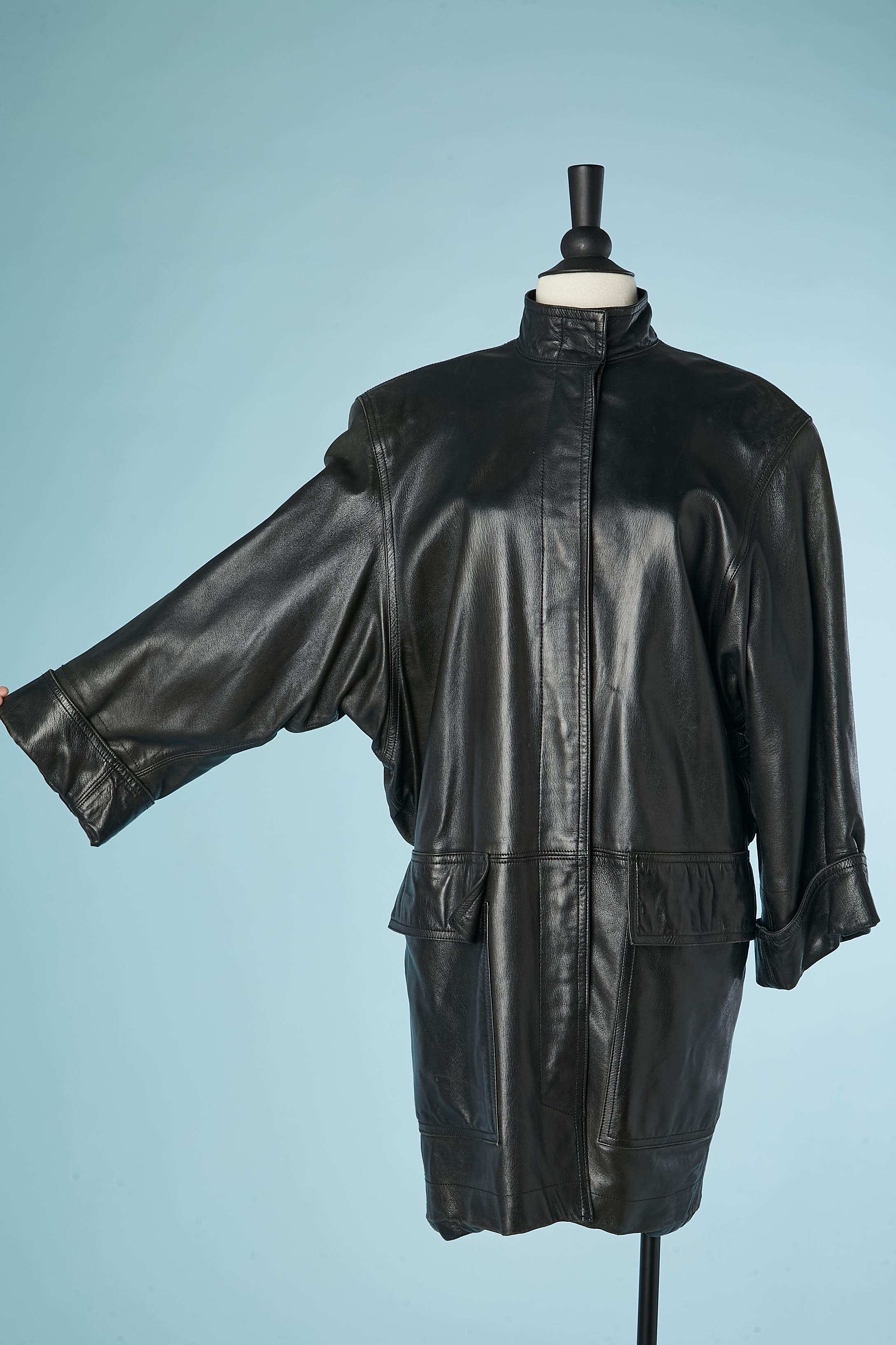 Leather coat with snap and winter lining Alaia  In Good Condition For Sale In Saint-Ouen-Sur-Seine, FR