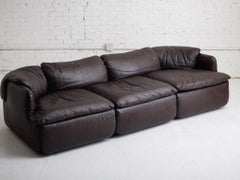 Leather "Confidential" Sofa by Alberto Rosselli for Saporiti