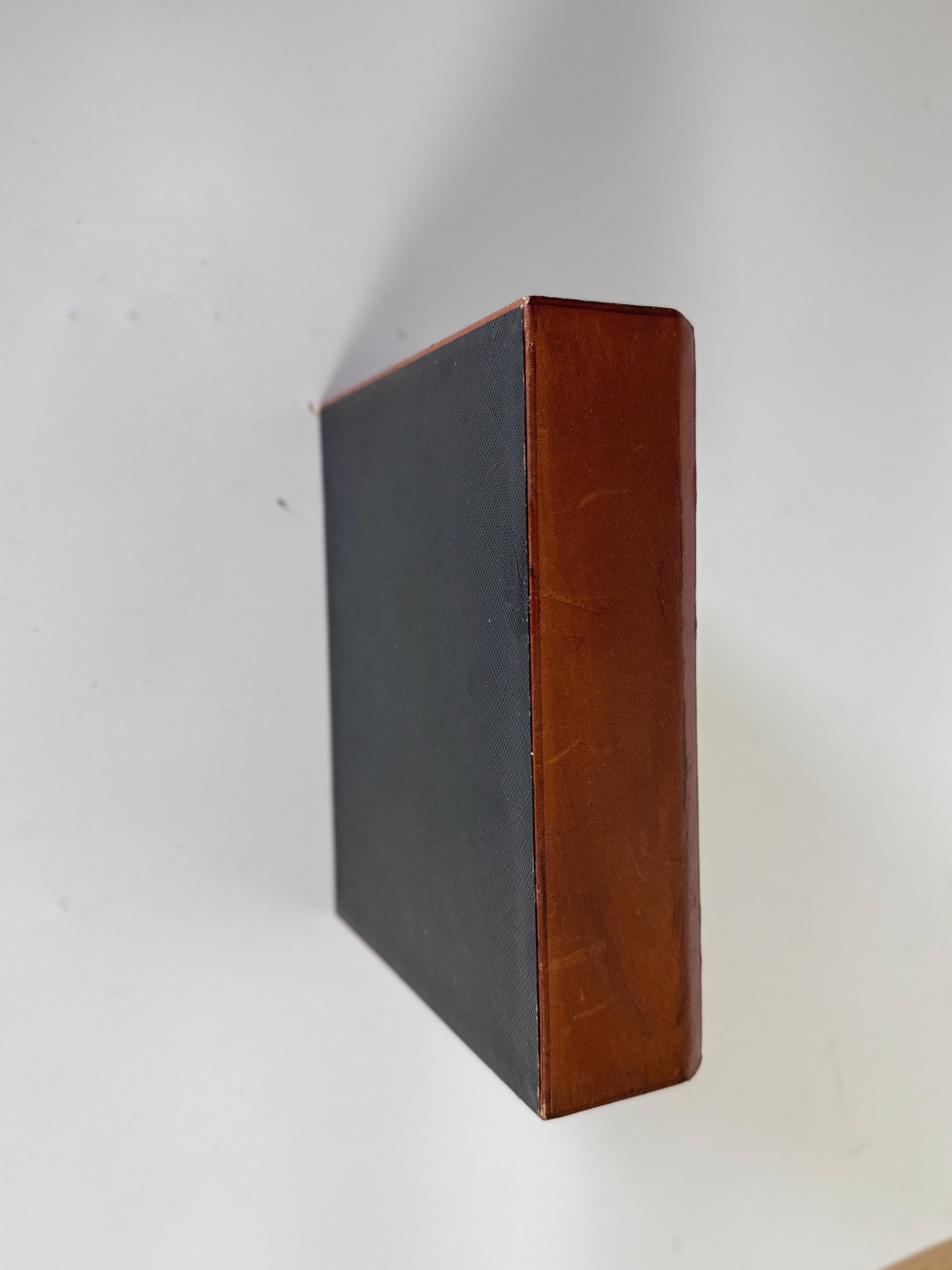 Leather Covered Tobacco Box Wood Brown Jacques Adnet Style France 1940 by Lancel In Good Condition For Sale In Auribeau sur Siagne, FR