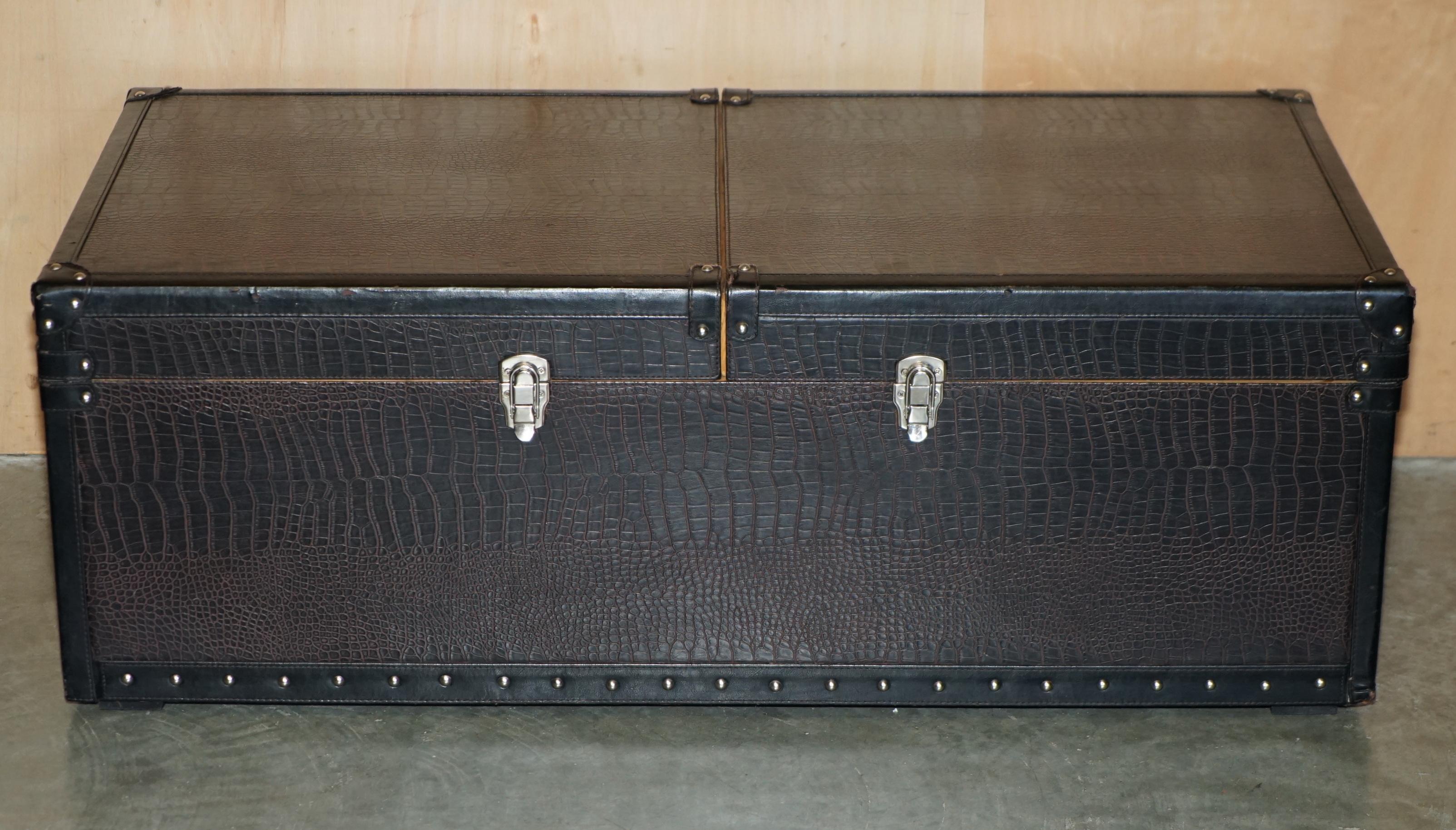 Art Deco LEATHER CROCODILE ALLiGATOR EMBOSSED ASH WOOD INTERNAL STORAGE COFFEE TABLE For Sale