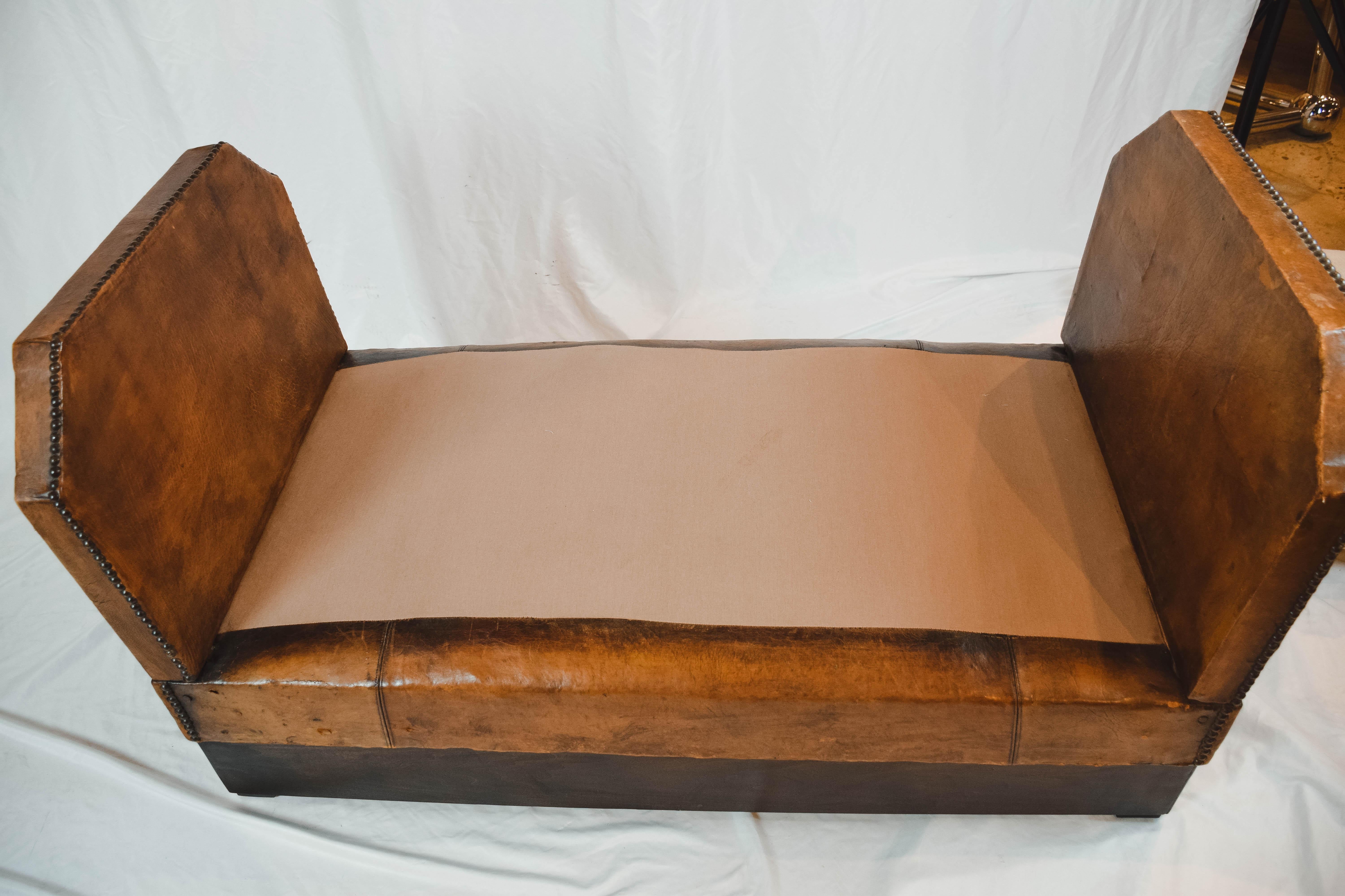 Leather Daybed with Linen Cushion 8