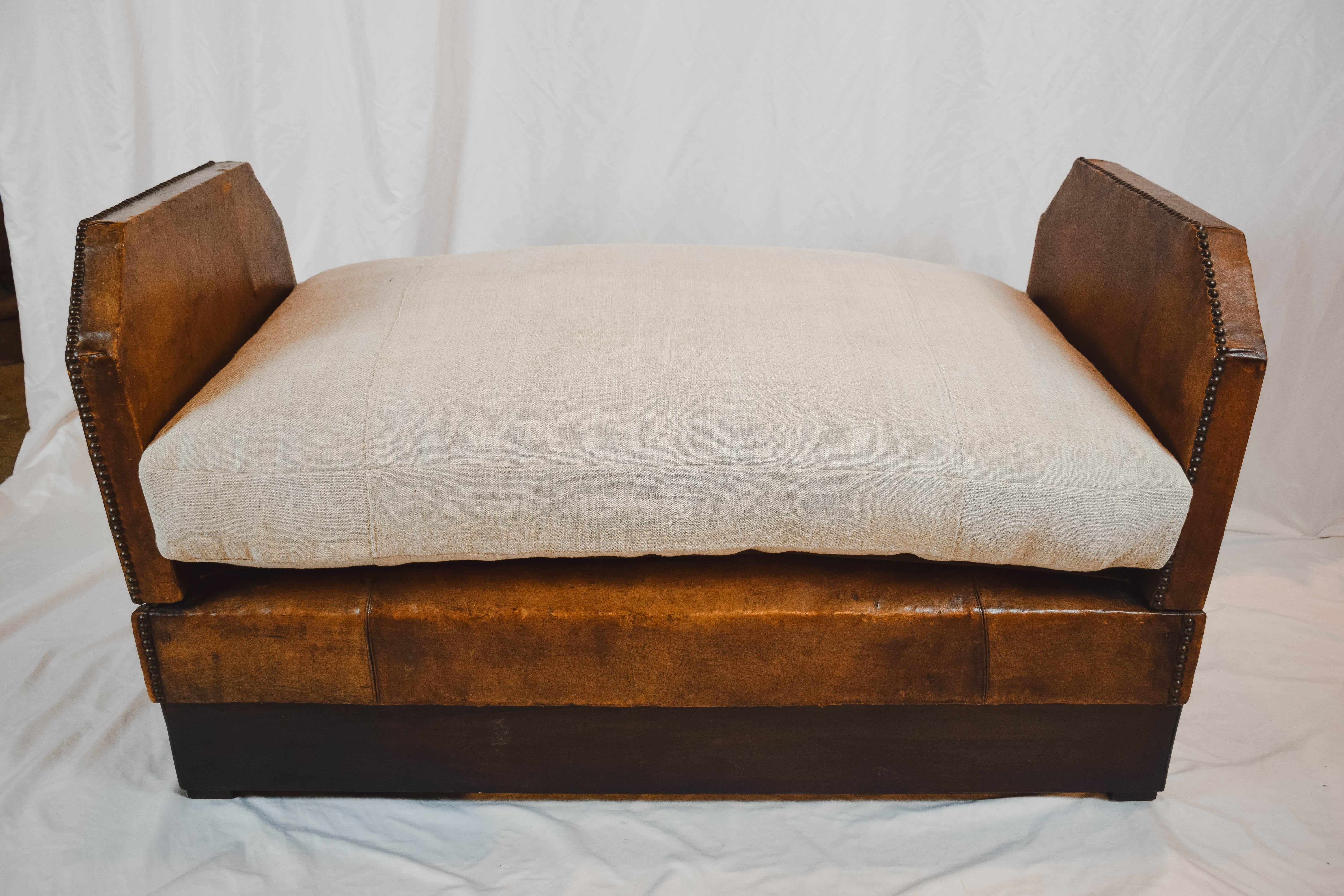 Leather Daybed with Linen Cushion 2