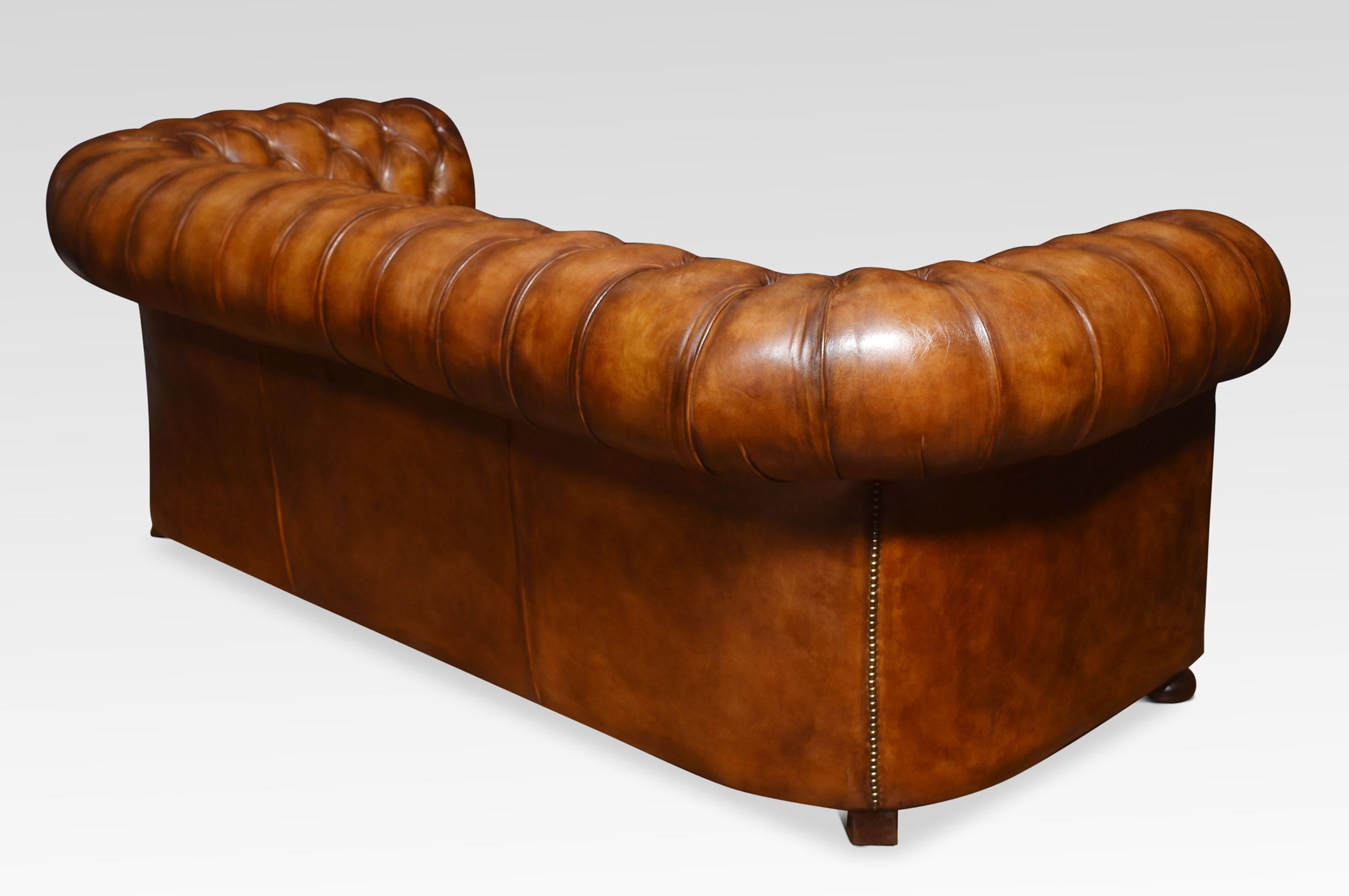 Leather deep buttoned chesterfield 5