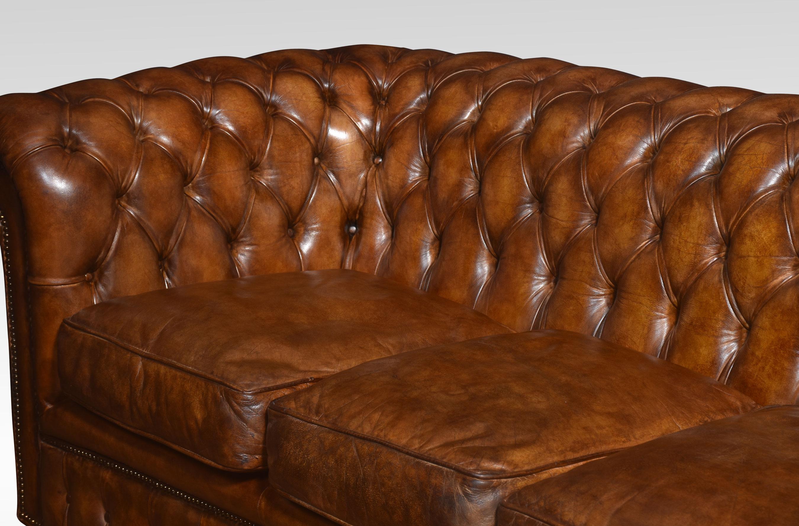 Leather deep buttoned chesterfield In Good Condition In Cheshire, GB