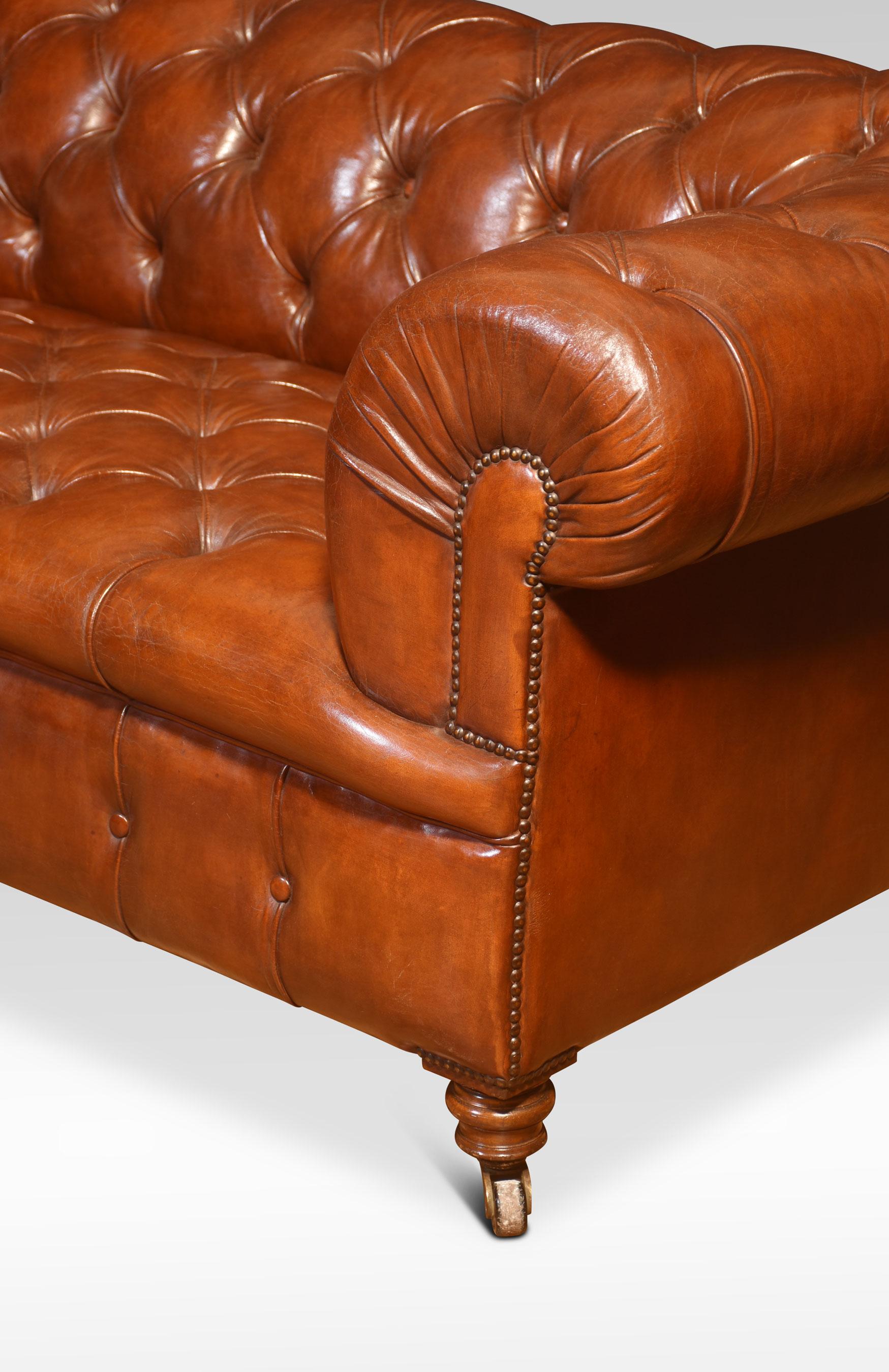 Leather deep buttoned chesterfield For Sale 2