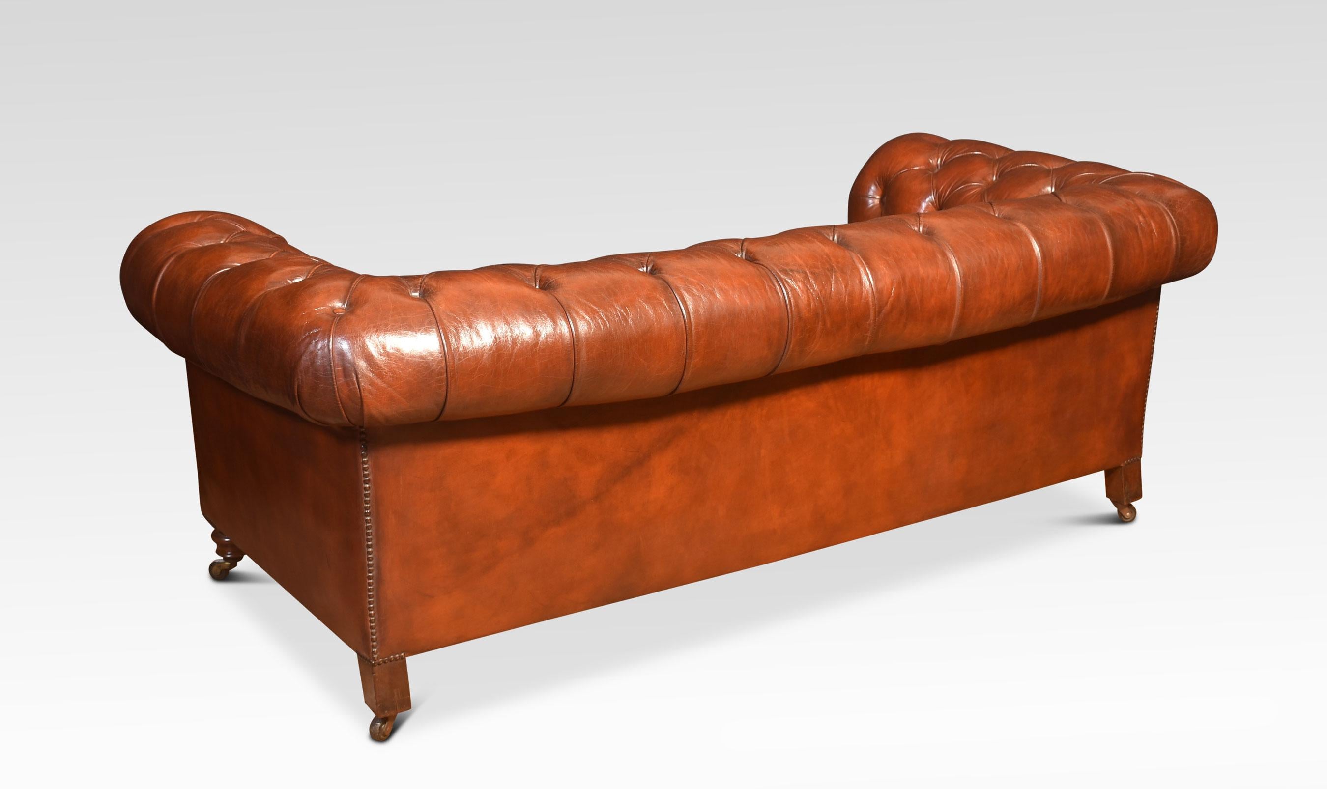 Leather deep buttoned chesterfield For Sale 3